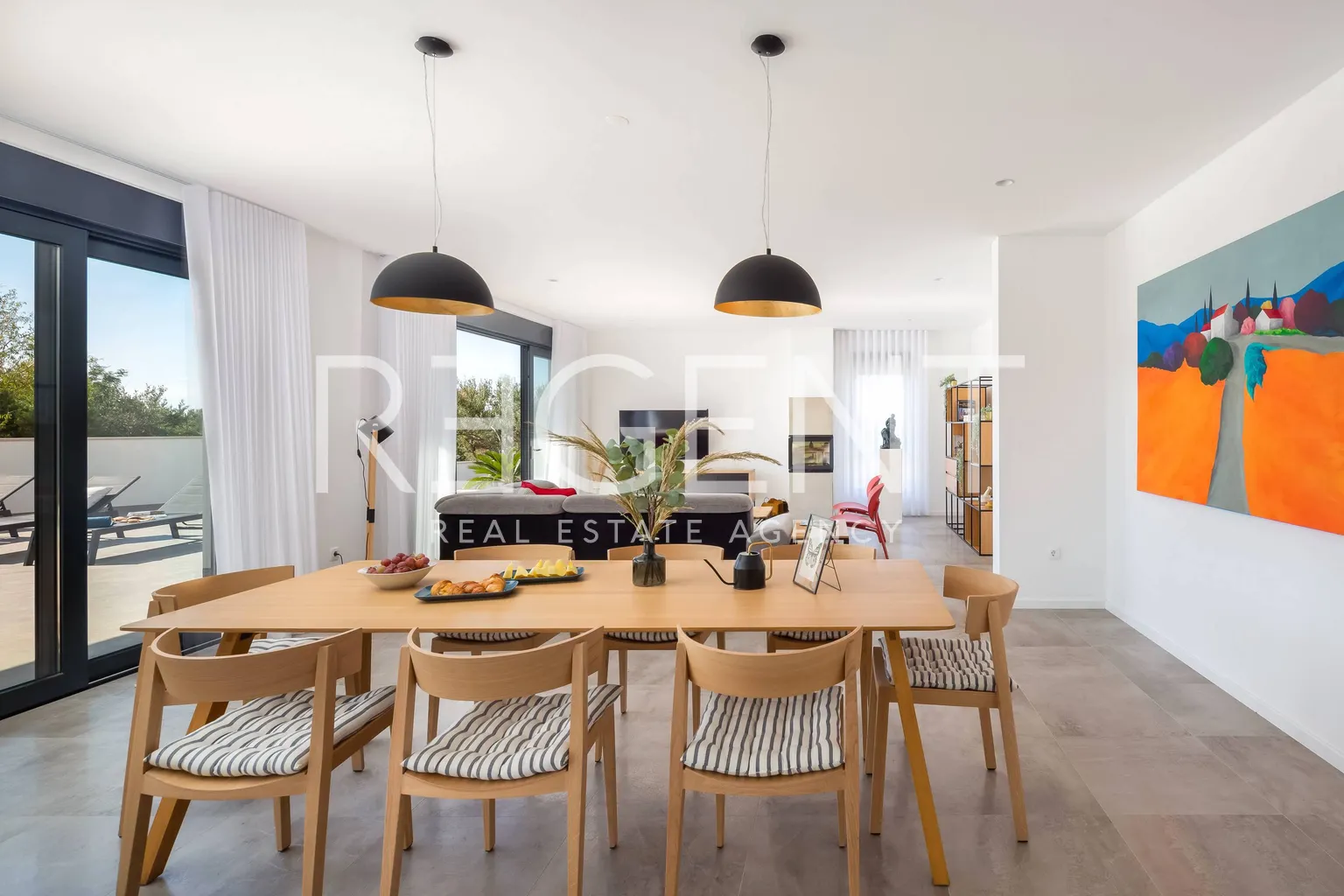 Otok Brač, Milna – Novoizgrađena luksuzna vila od 370m2 s velikim hidromasažnim bazenom