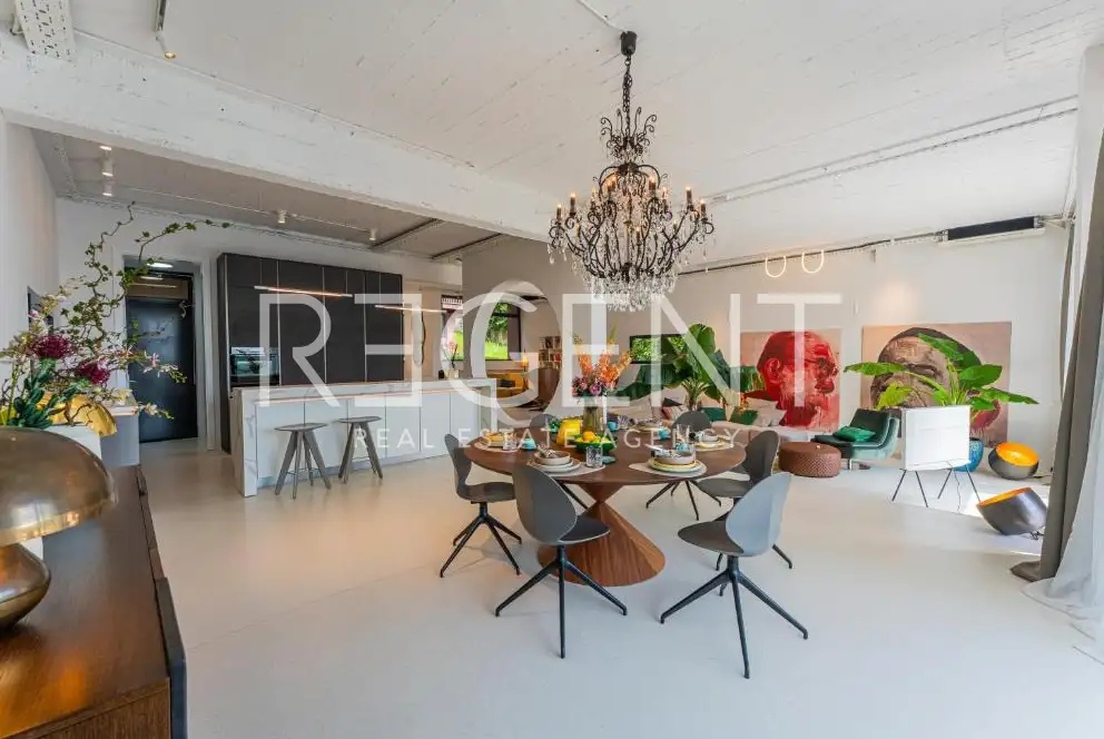 Zagreb, Šestine – Moderna obiteljska vila s bazenom