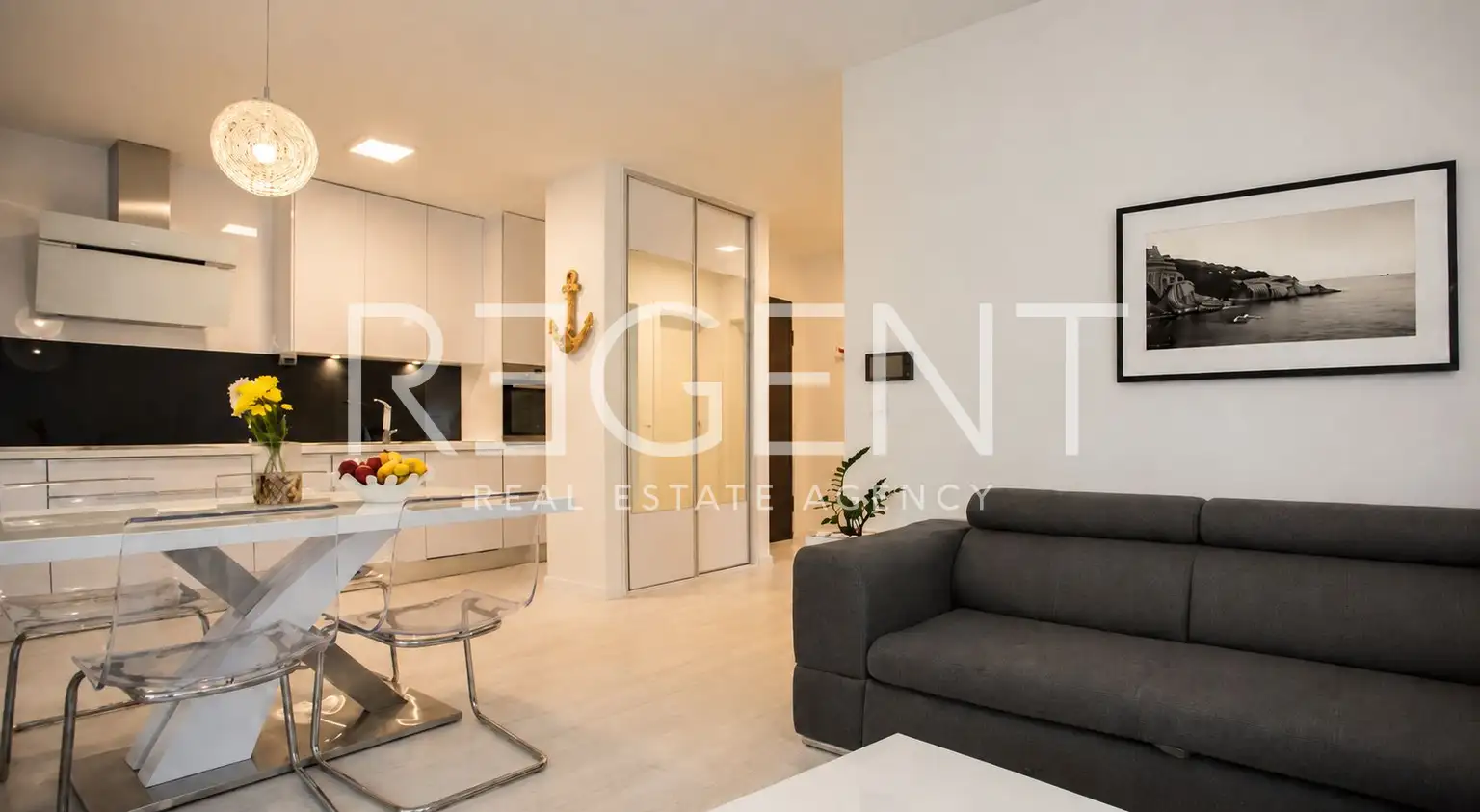 Podstrana, Sita – 52 sqm, two bedrooms, loggia, parking