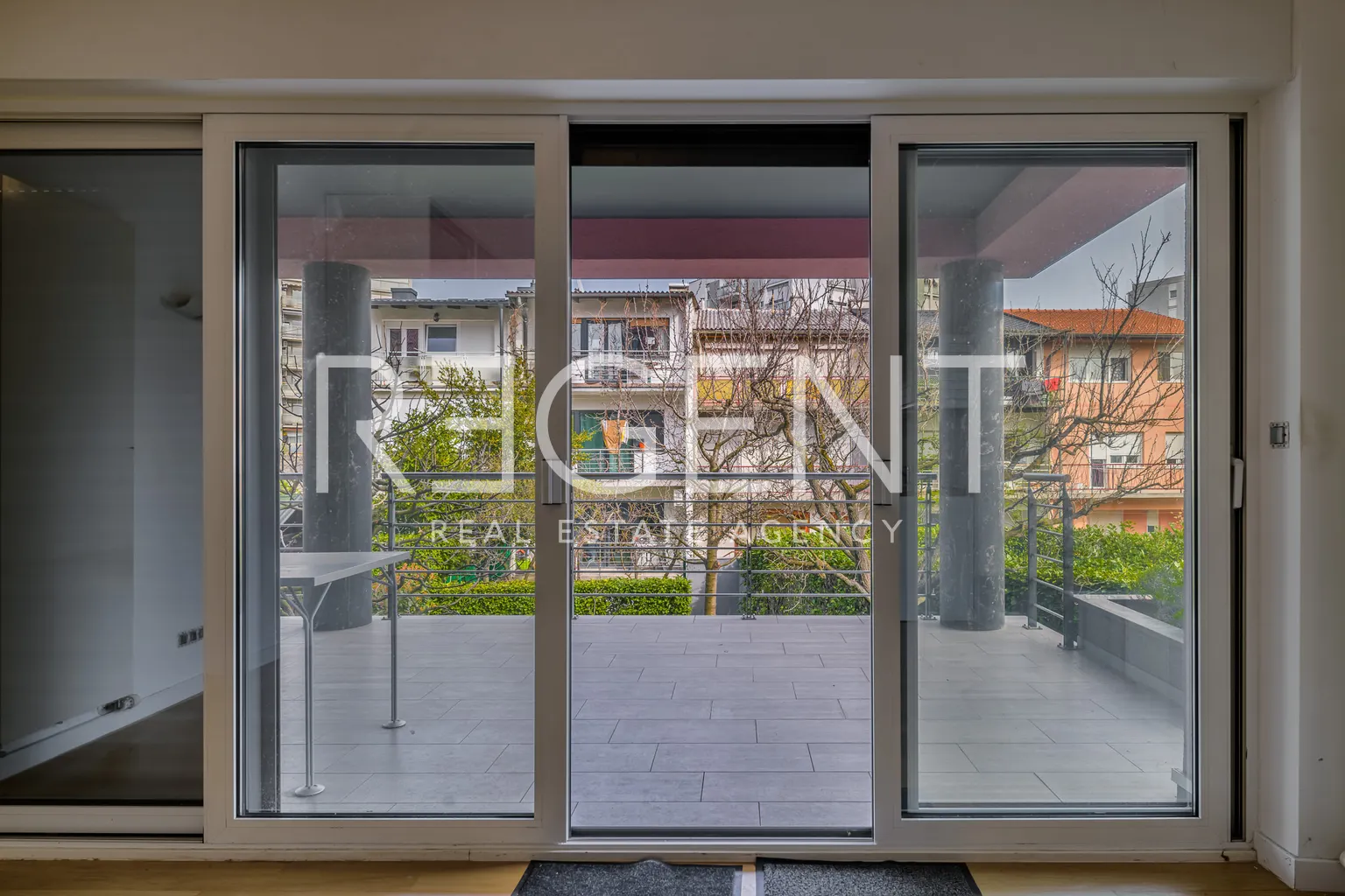 Zagreb, Lašćina - Obiteljska kuća na vrhunskoj lokaciji 440 m2