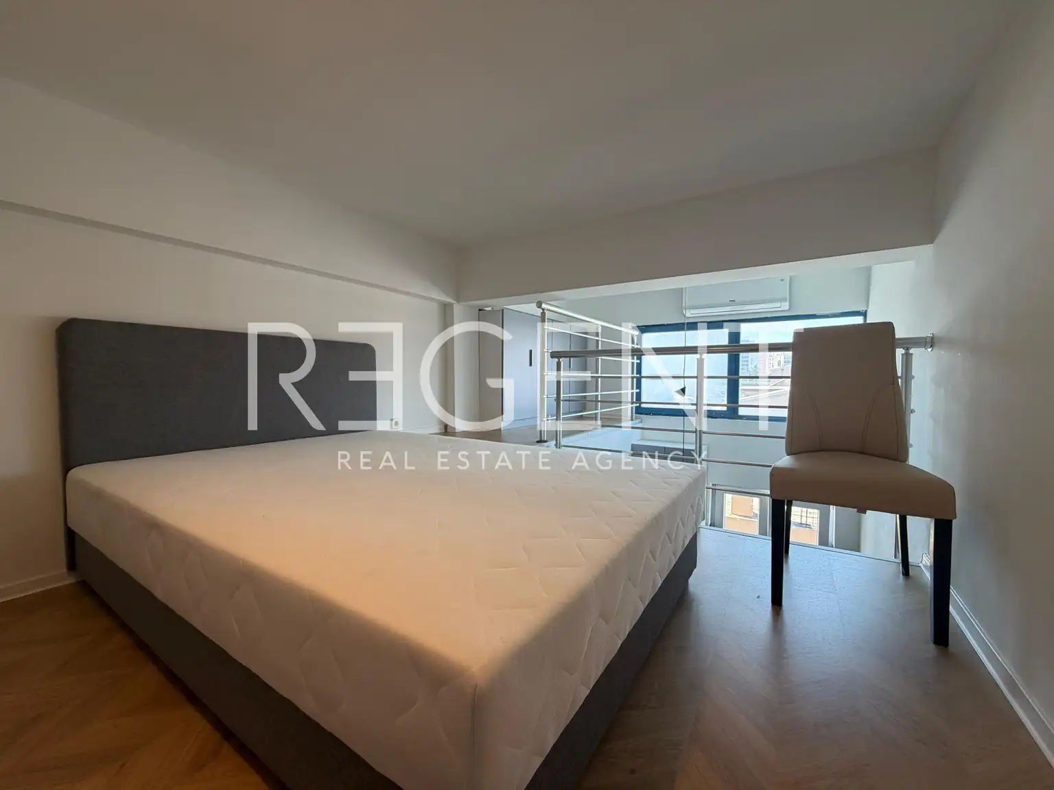 Split, Mejaši - Studio z galerijo