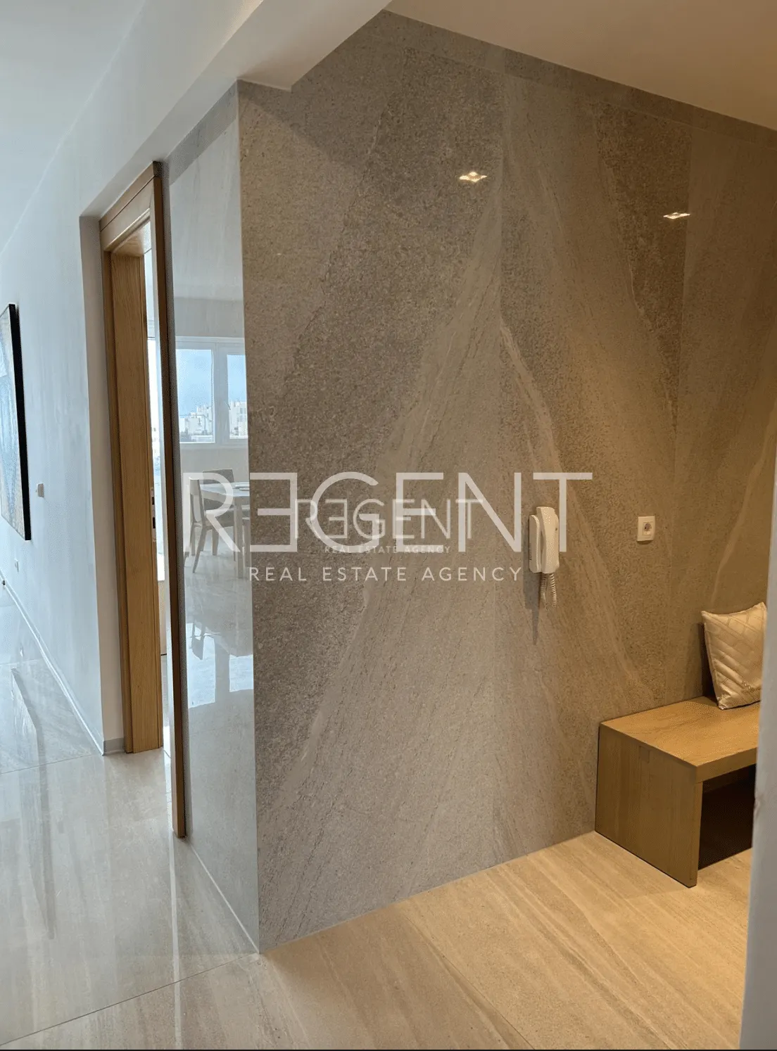 Split, Kroz Smrdećac - atraktiven komforten dvosoben apartma 93 m2