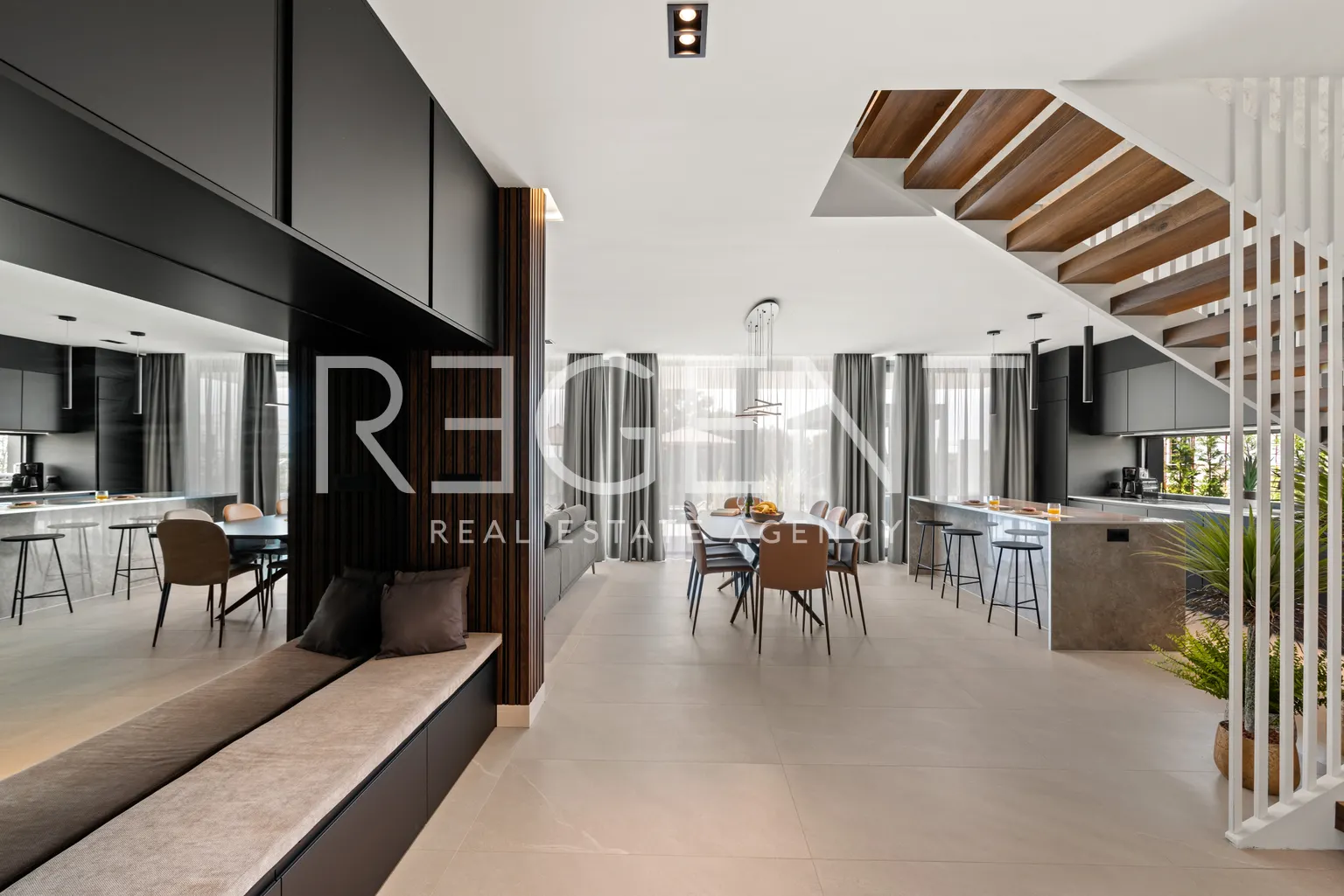 Istra, Poreč – Dizajnerska vila s pogledom na more 310 m2