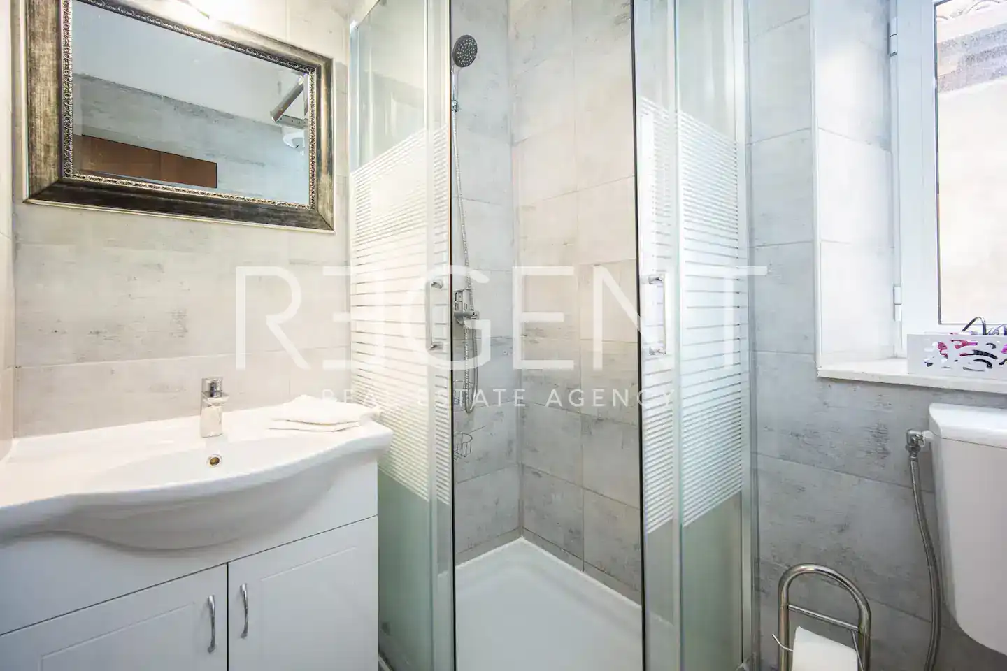 Trogir, centar- Kamena kuća 174 m2