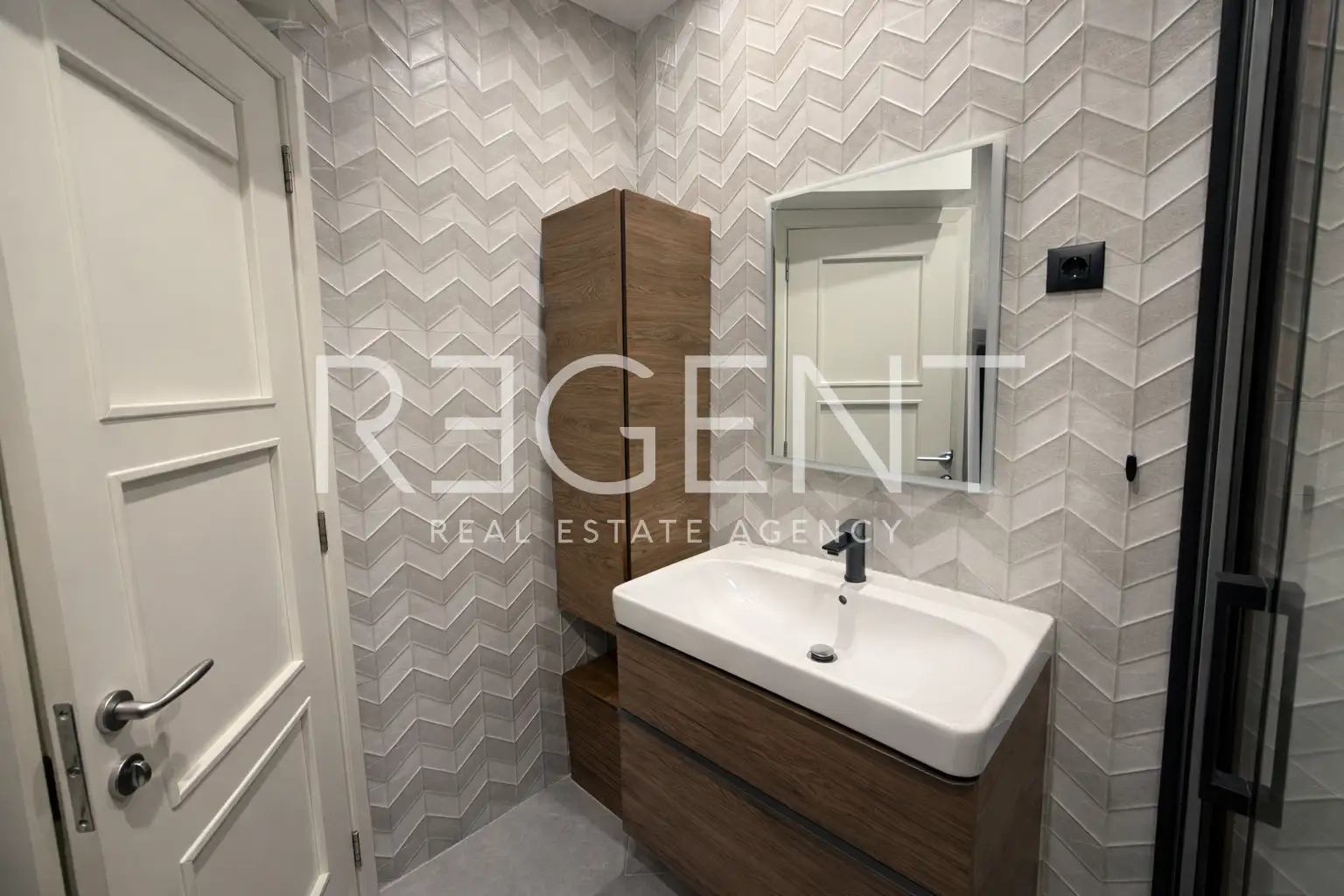 Zagreb, Remete - četverosoban moderan stan za najam na super lokaciji