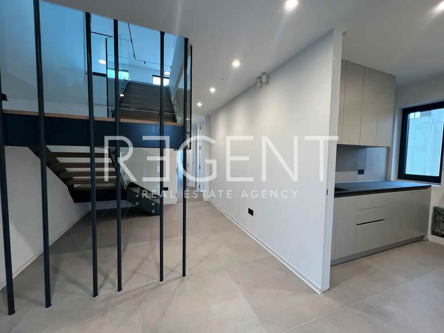 Zagreb, Pantovčak – Luksuzni četverosoban penthouse 131m2  najam