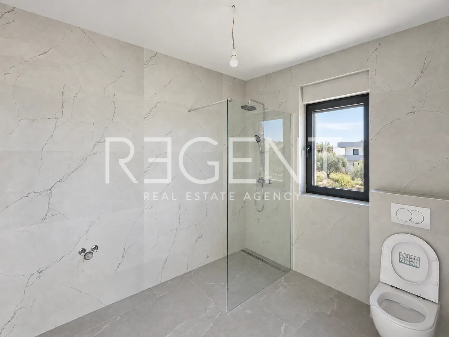 Pakoštane, Drage – Villa 368 m² mit Pool, in erster Reihe zum Meer