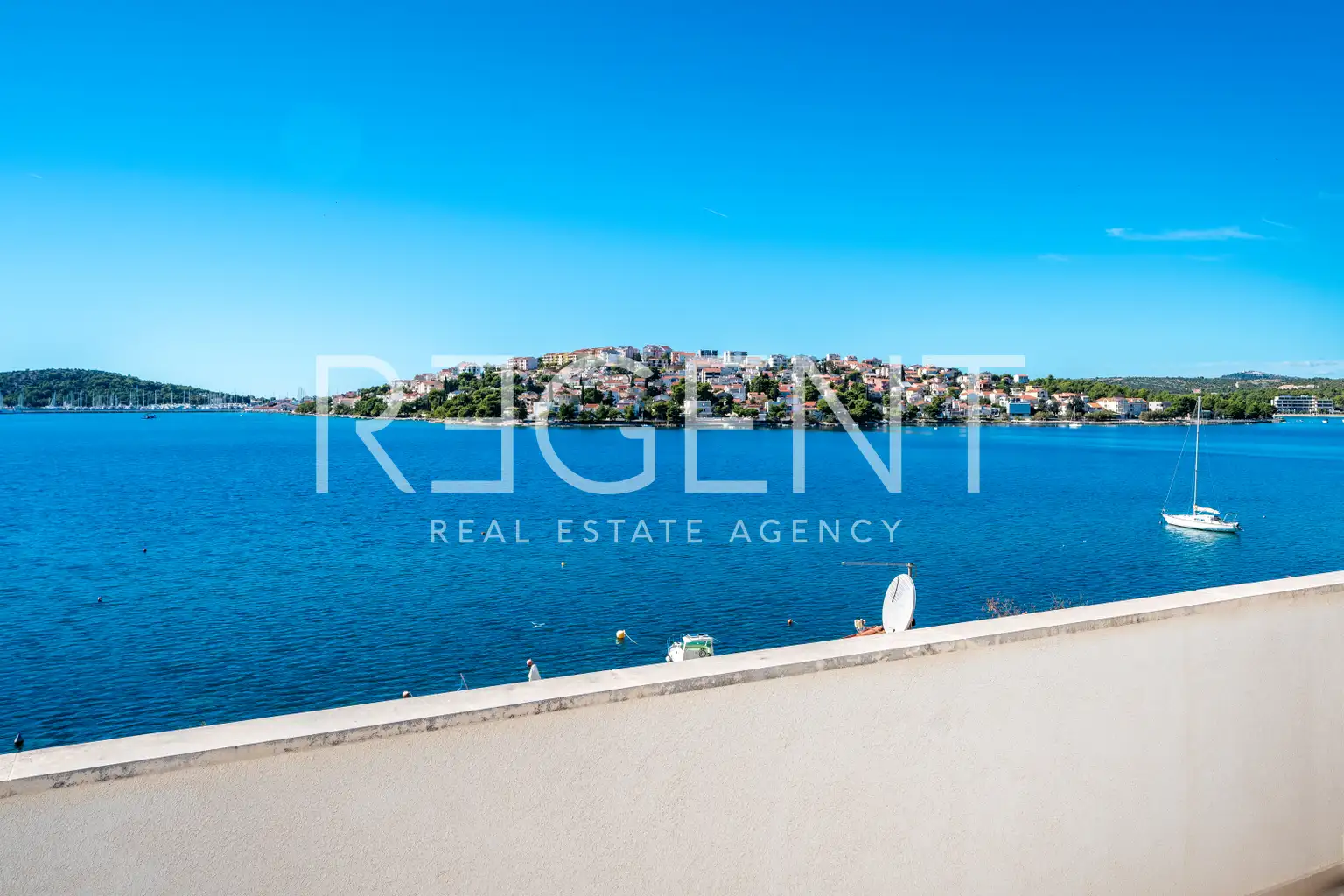 Šibenik, Rogoznica - Haus mit sechs Apartments