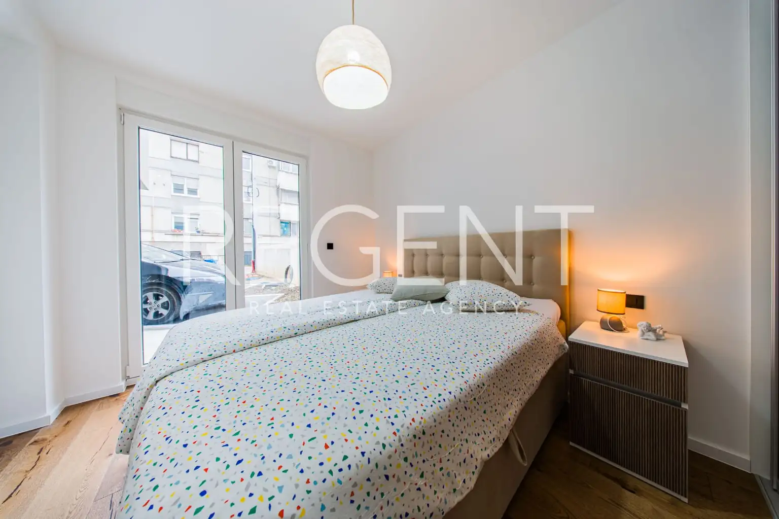 Stan 43 m² za najam, Trešnjevka — namješten, lođa, 2S