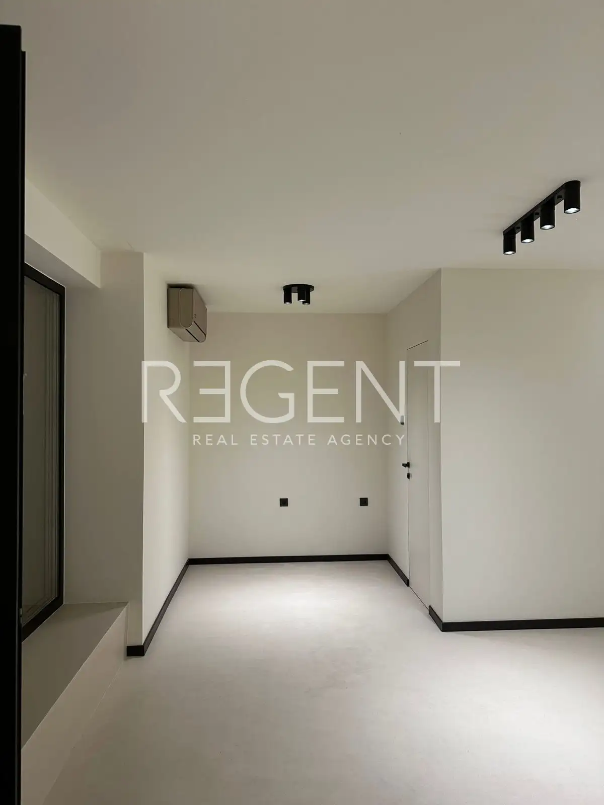 Zagreb, Donji Grad - Renoviran poslovni prostor u širem centru Zagreba