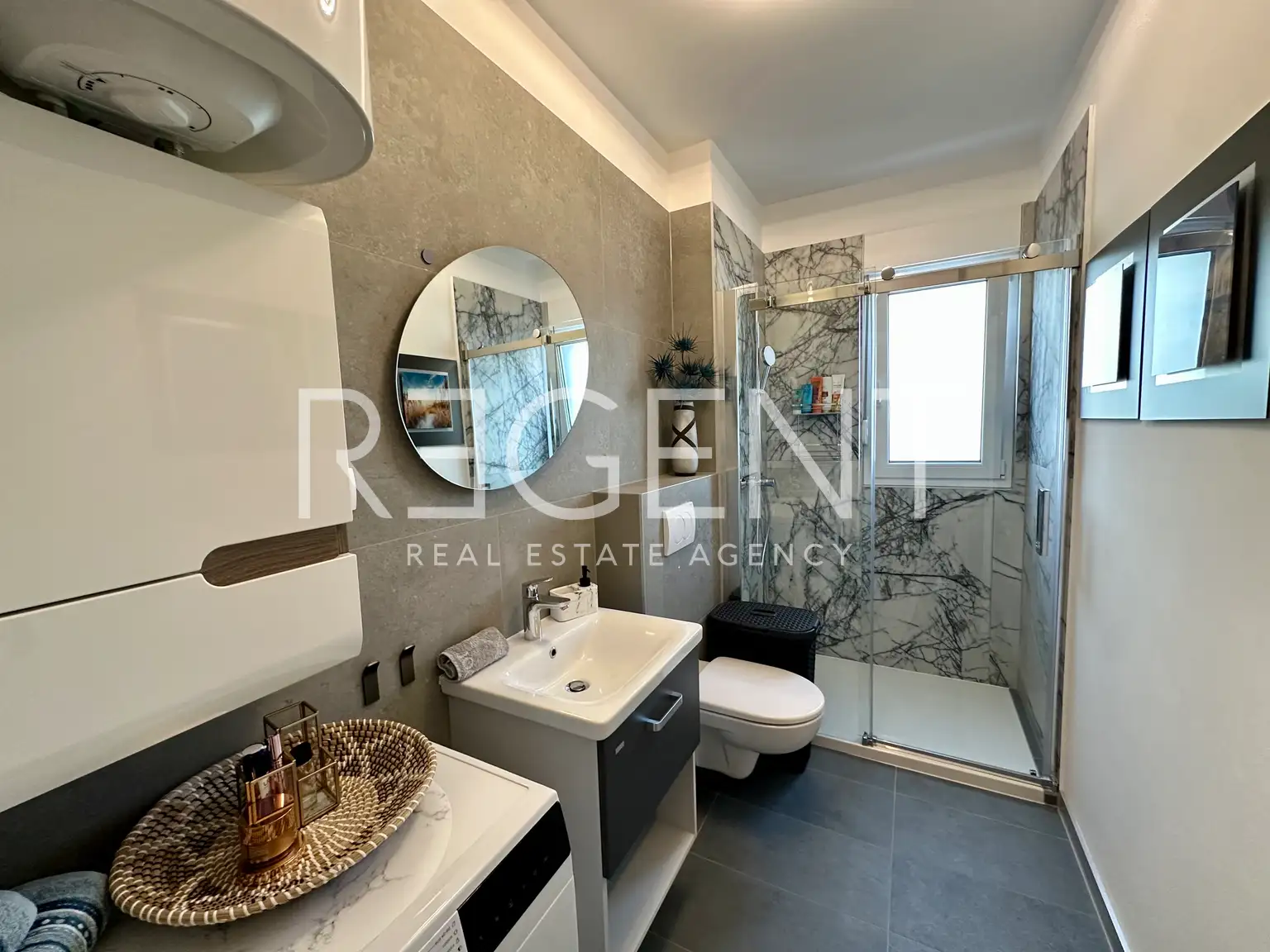 Kaštela, Kaštel Stari - Jednosoban stan s natkrivenom terasom i vrtom