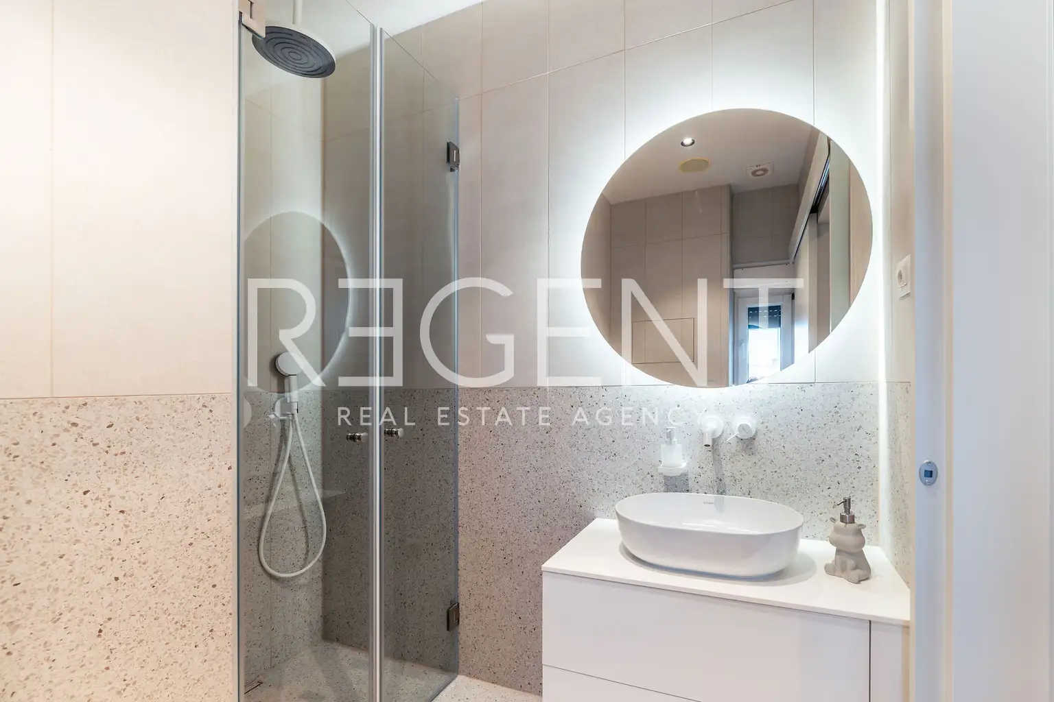 Zagreb, Center - Luxurious four-room apartment in the city center