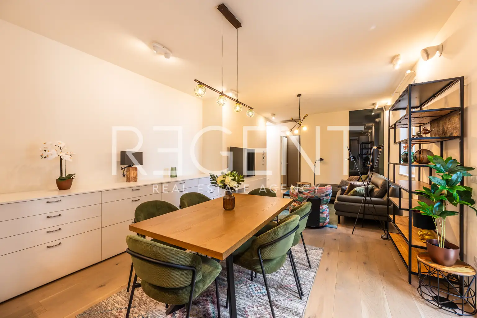 Zagreb, VMDMaksimir – Prostoren trisobno stan s teraso 110m2 najem