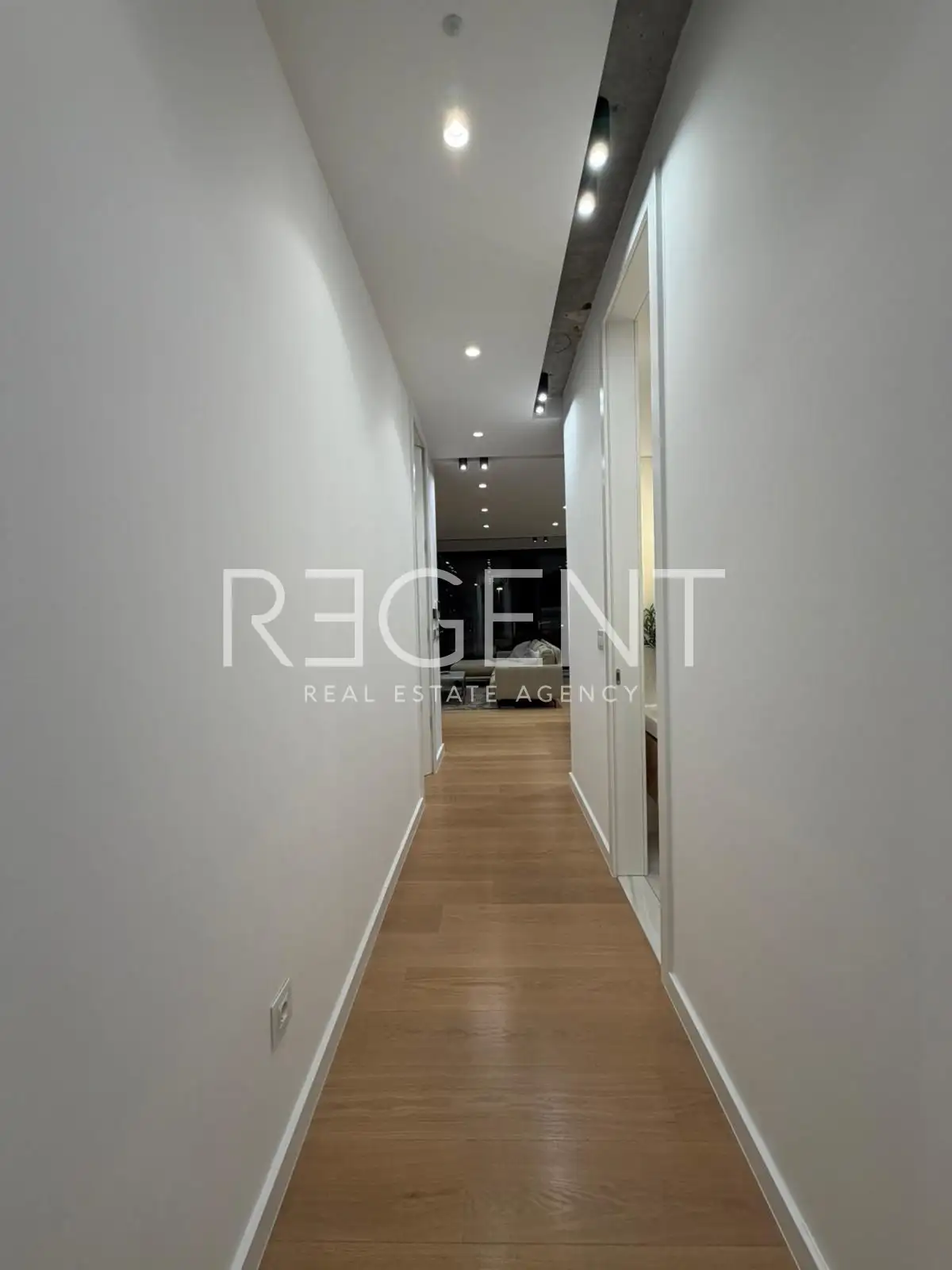 Zagreb, Donje Svetice – dizajnersko štirisobno stanovanje s parkirnim mestom