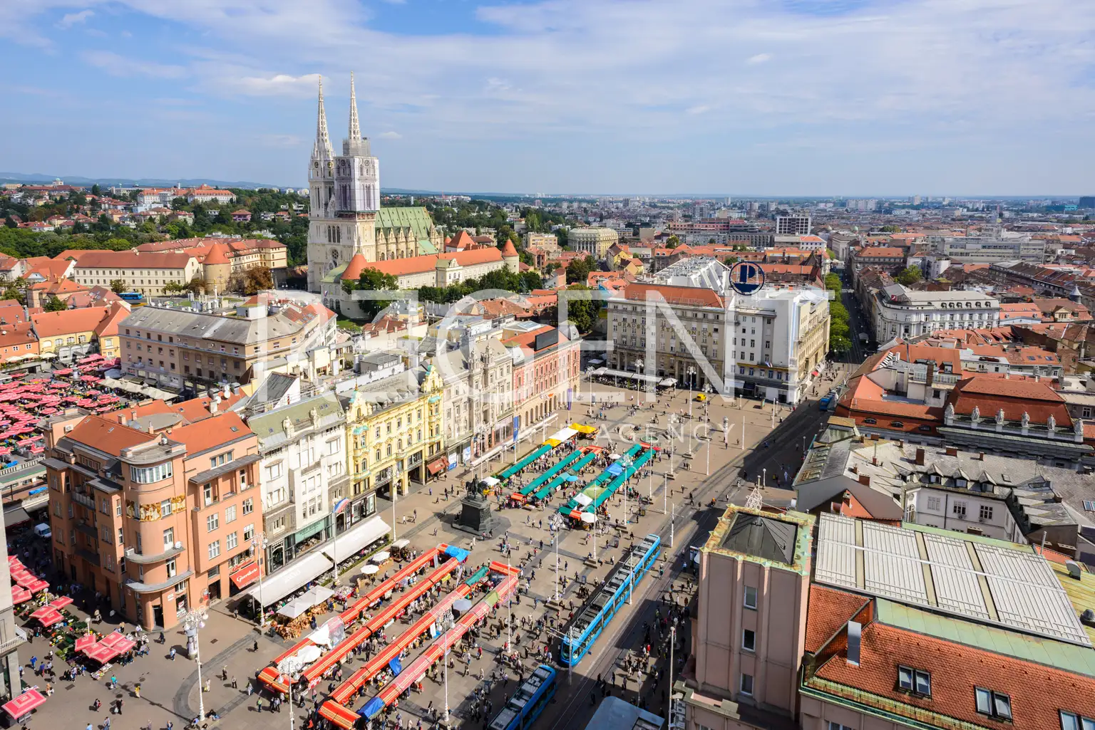 Zagreb, Ban Josip Jelačić Square – Exclusive apartment or business space