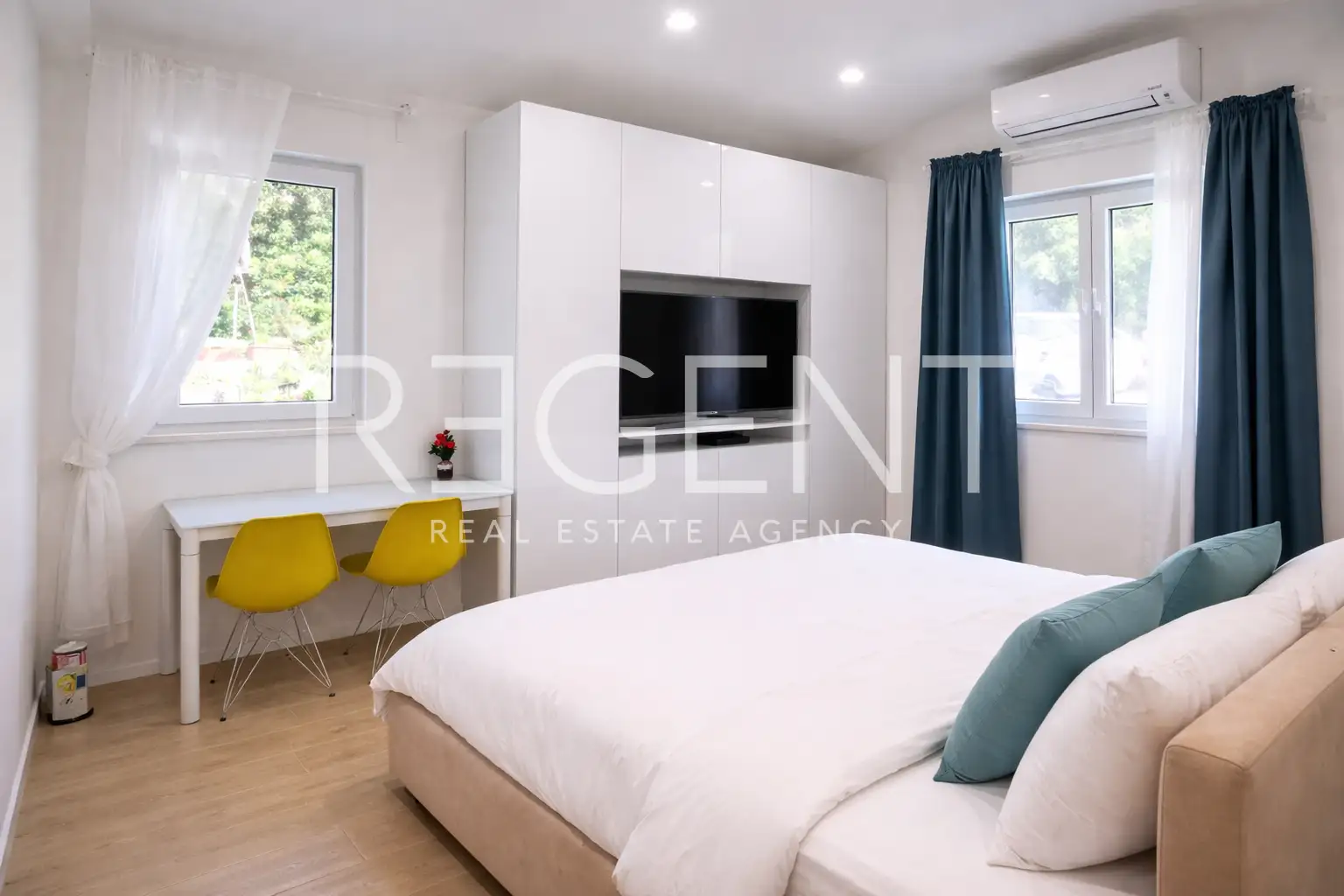 Split, Trstenik - Moderní studio k pronájmu