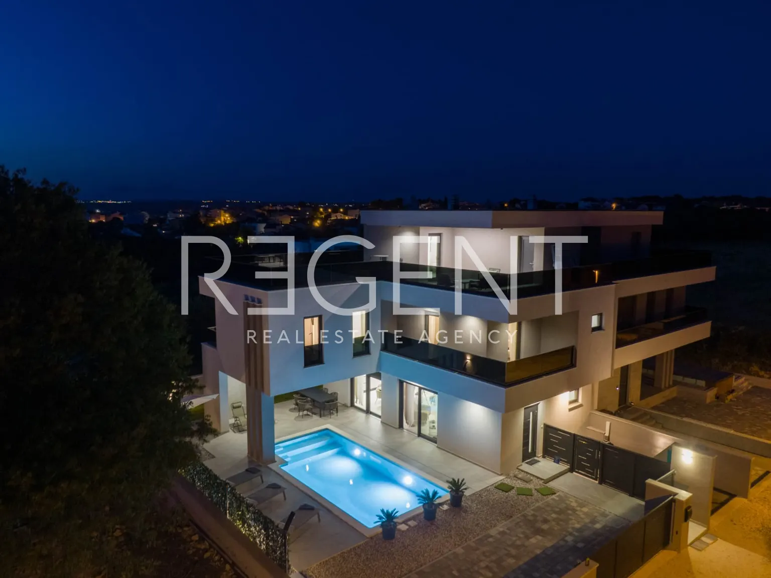 Istria, Pola - Villa di lusso di 250 m2 con vista su Brioni