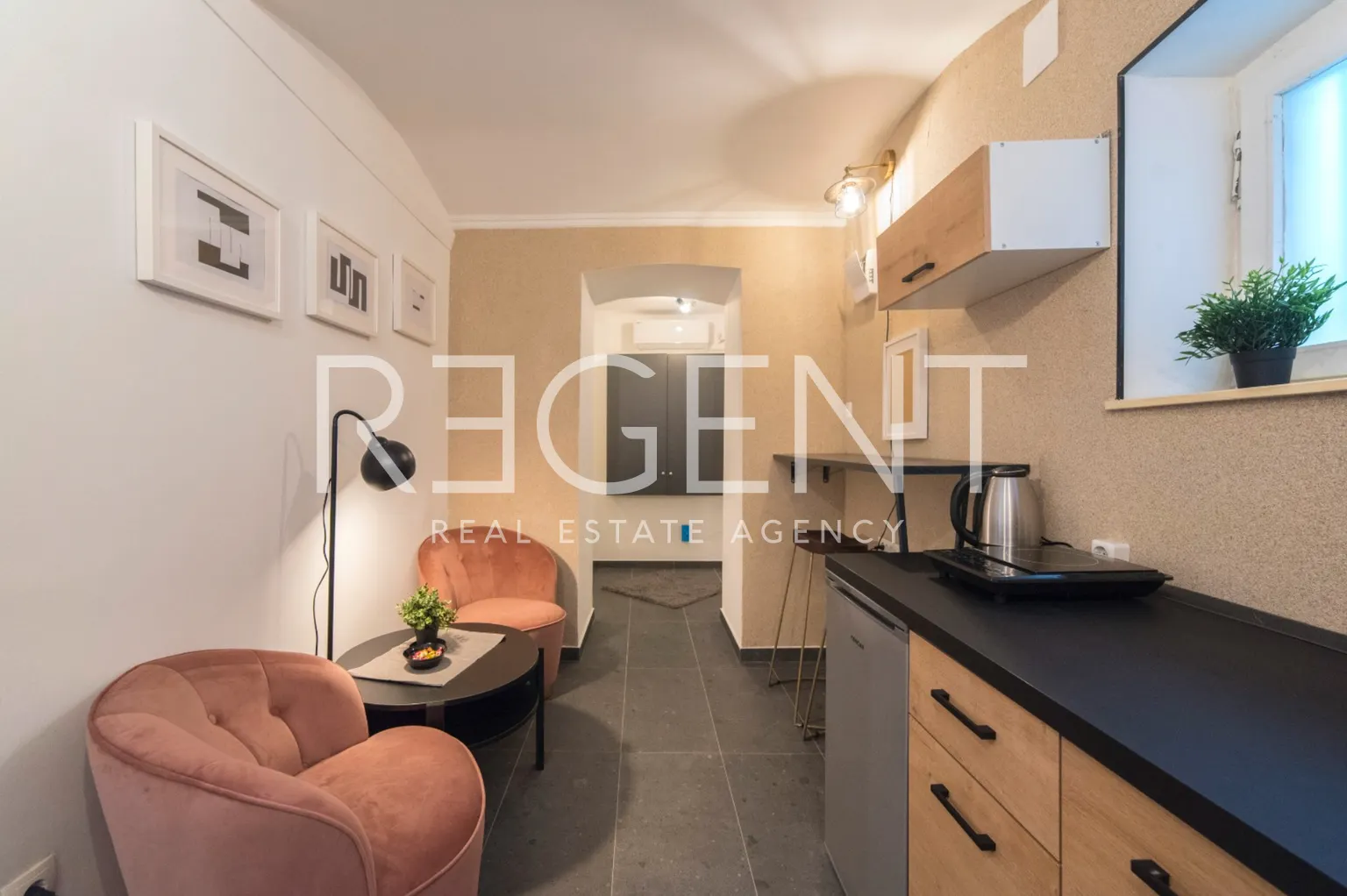 Zagreb, Cvjetni trg - Dvosoban stan 41 m2