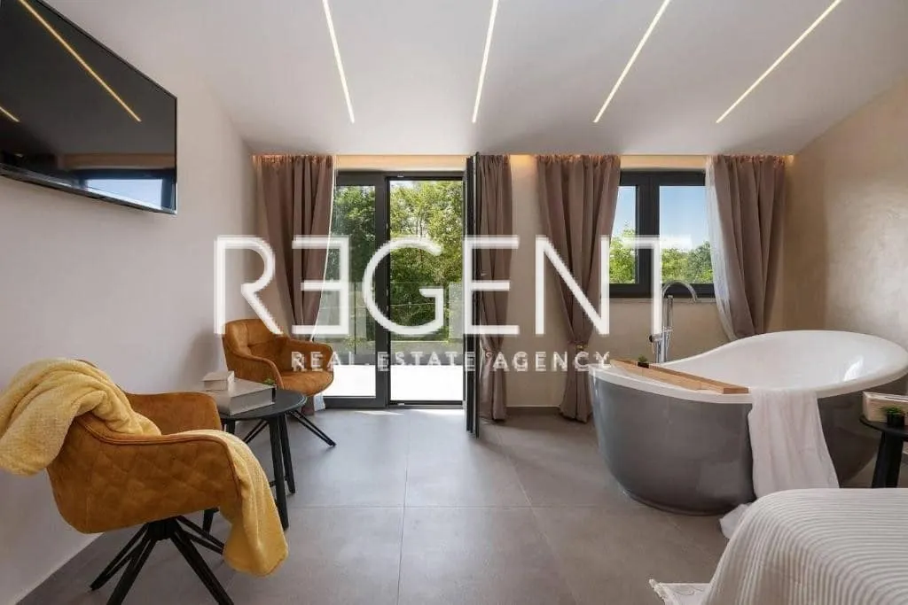 Istra, Tinjan – Elegantna vila z bazenom