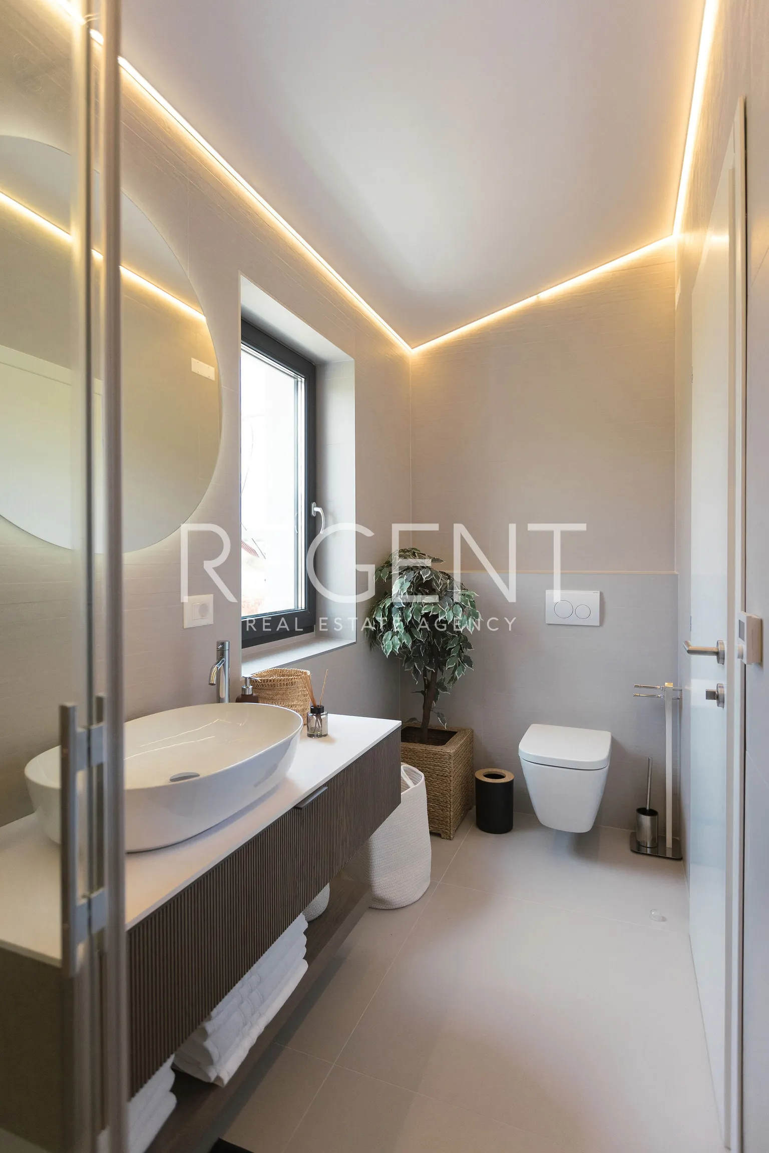 Istrie, Poreč - Elegantní kamenný dům s bazénem