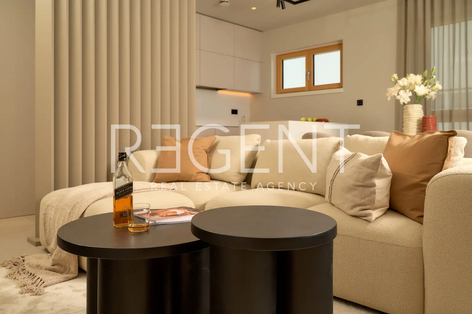 Split, Žnjan - Dvojizbový byt s loggiou a výhľadom na more