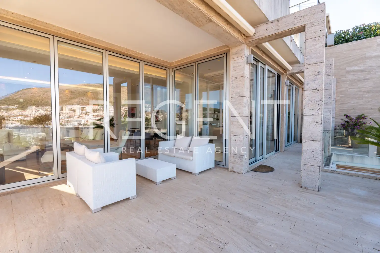 Dubrovnik - Wyjątkowy penthouse z basenami w pięknym Dubrowniku