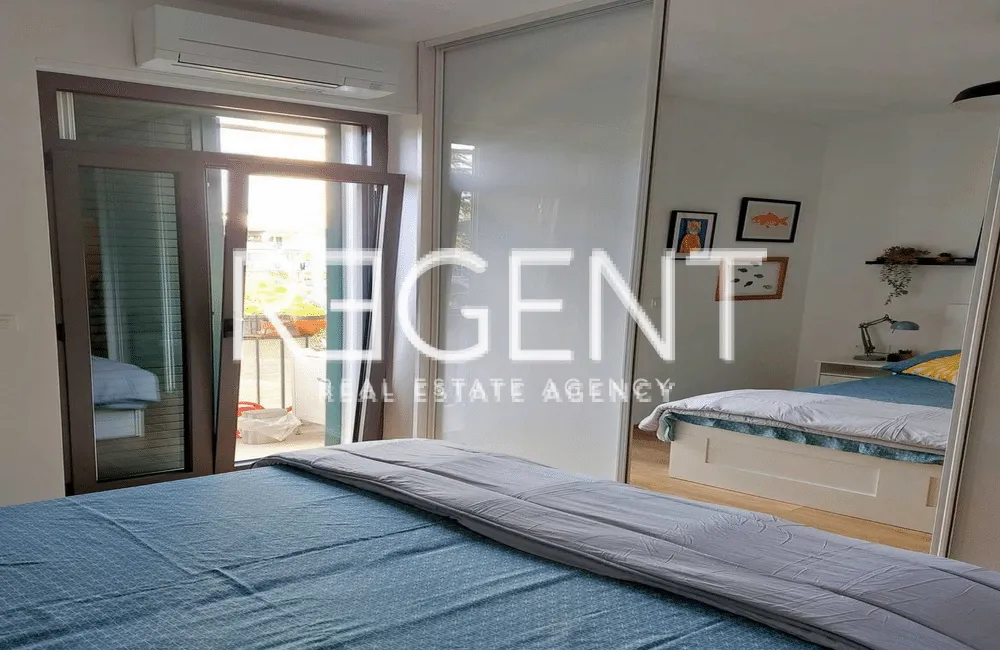 Split, Spinut - dvosobno stanovanje na frekventni lokaciji, 58 m2