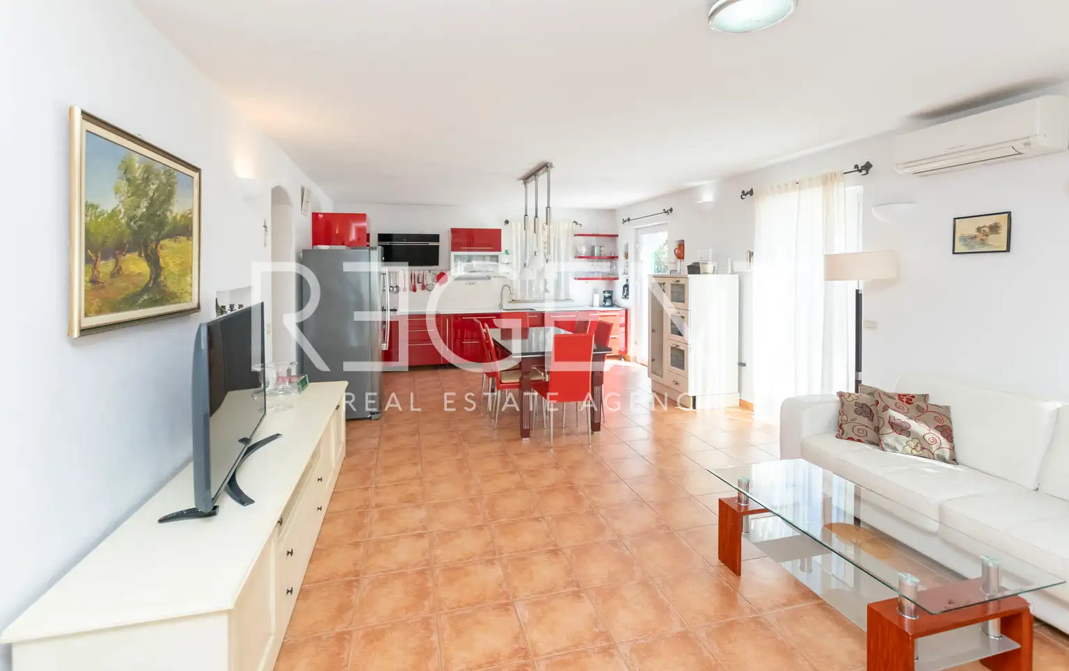 Brač, Mirca - kamenná vila s výhľadom na more, 300m2