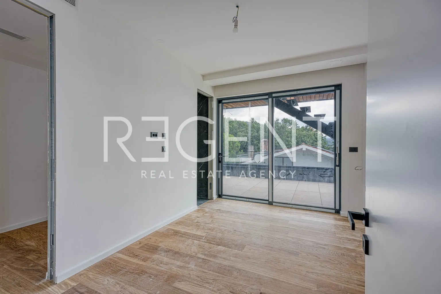 Kvarner, Opatija - Luksuzan penthouse s bazenom, novogradnja 275 m2