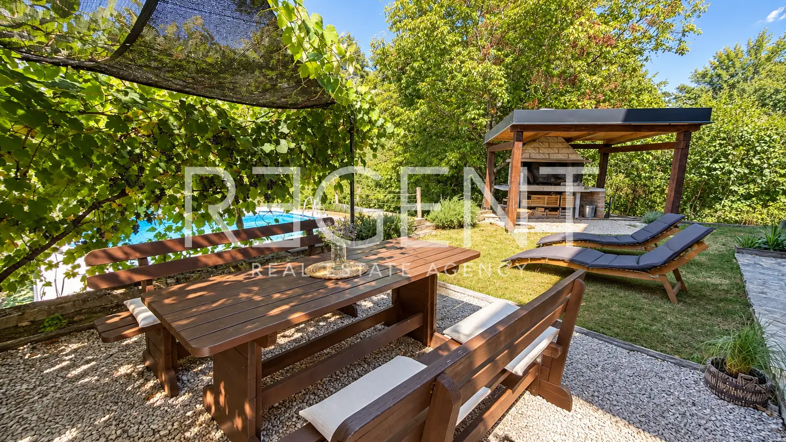 Rakovica, Plitvice – samostatný dům 115 m², pozemek 1500 m²