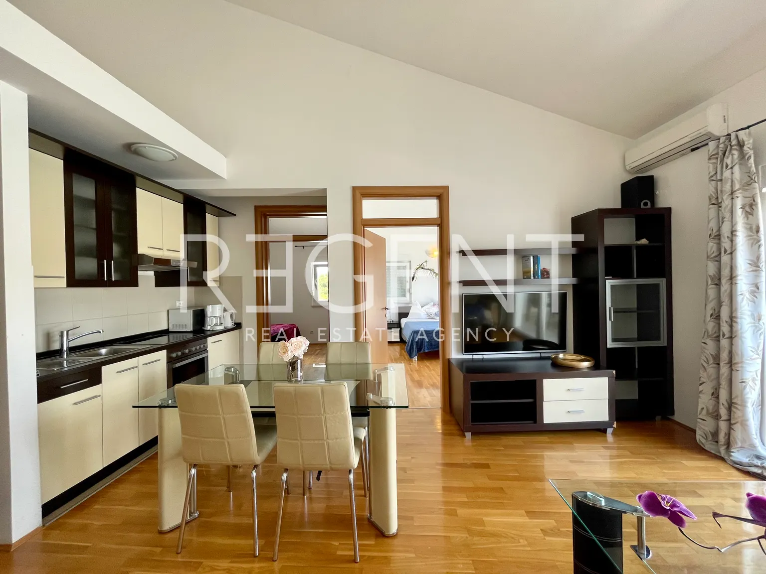 Čiovo – Trojizbový byt 70 m², 1. řada u moře