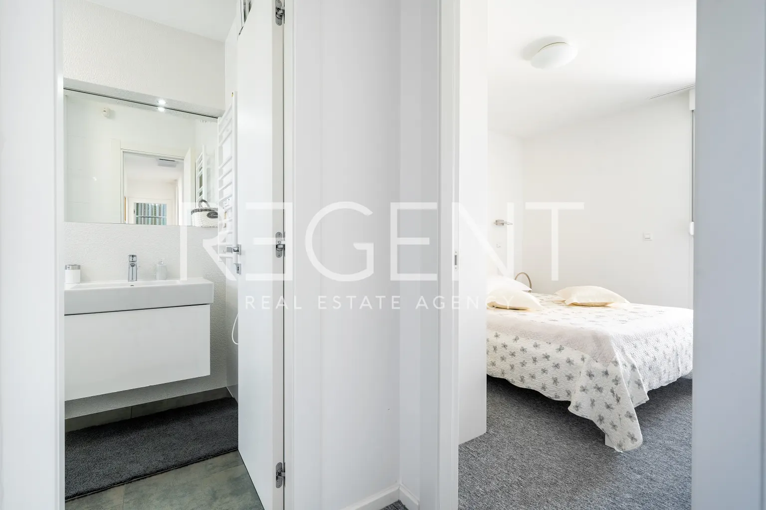 Split, Dragovode - Luksuzan penthouse s terasom i pogledom na more 103 m2