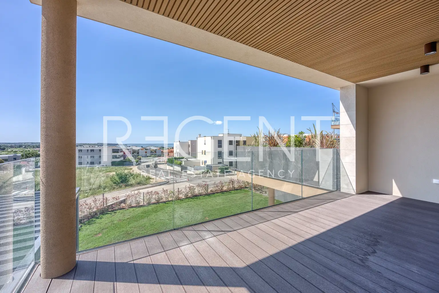 Istria, Novigrad - Trzypokojowy apartament w luksusowym kompleksie mieszkalnym 96 m2