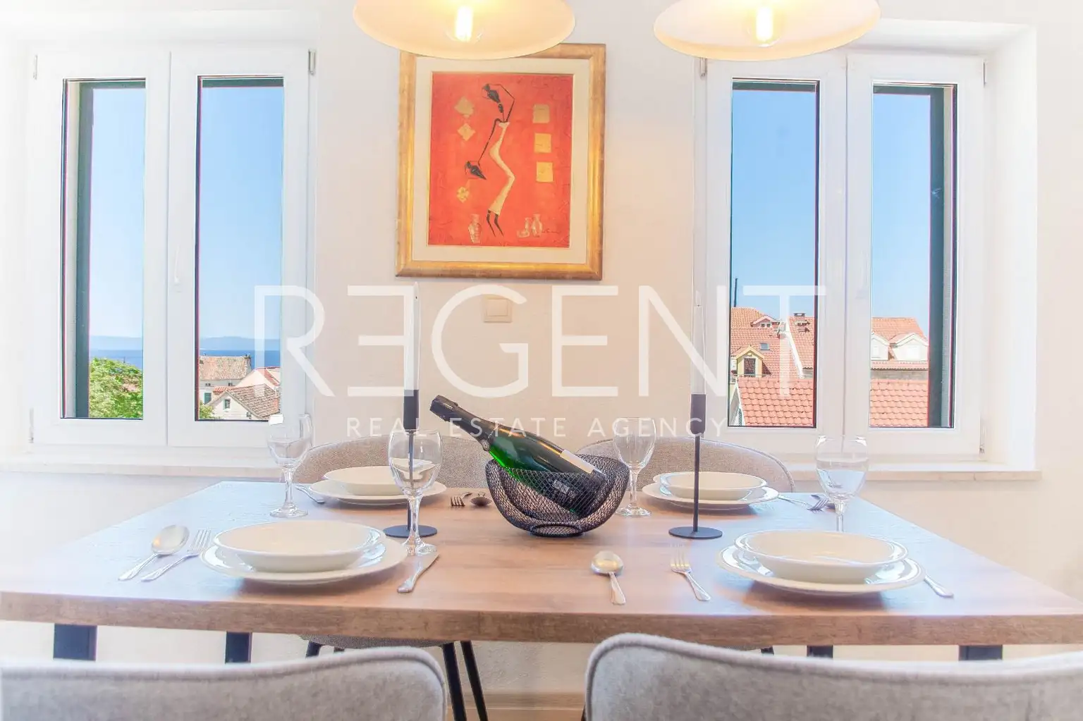 Makarska, Zentrum - Charmante Maisonette-Wohnung im Stadtkern