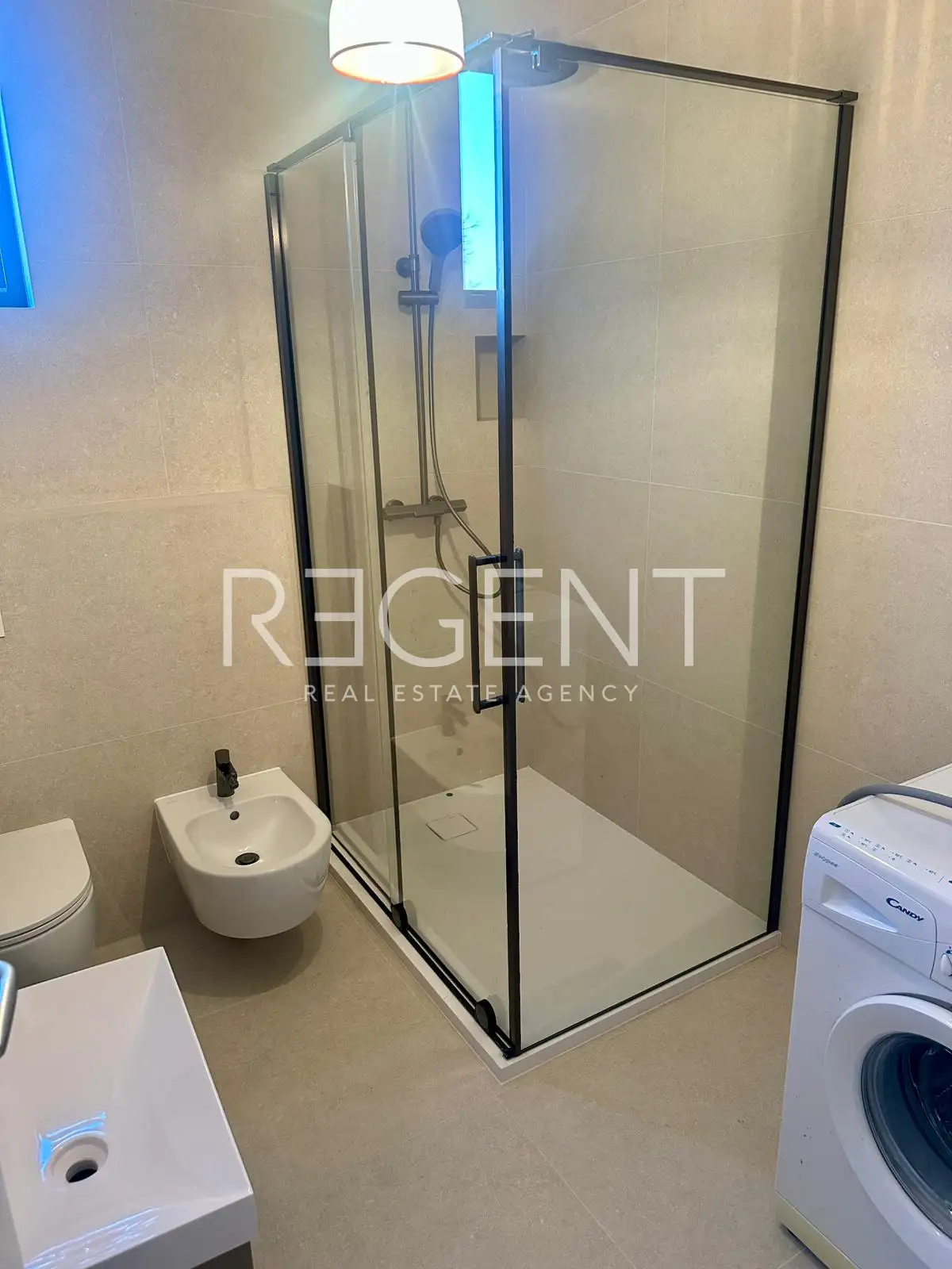 Záhreb, Vrhovec - byt na prenájom s dvorom a garážou