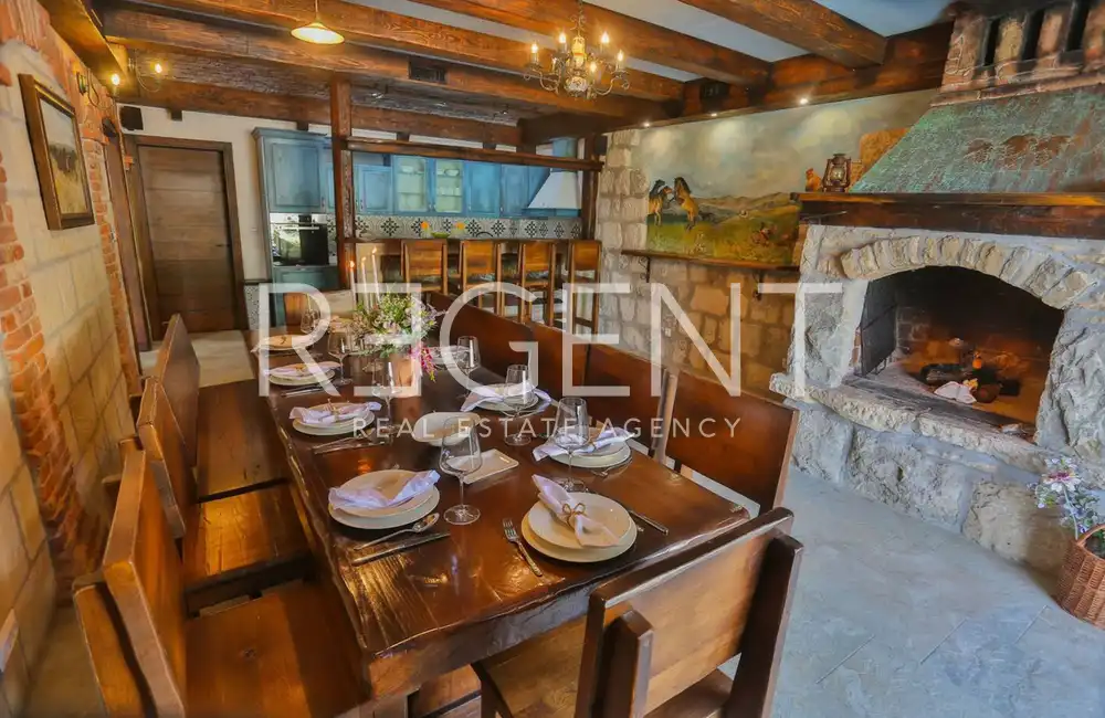 Split, Kučine - Luksuzna vila 700 m2