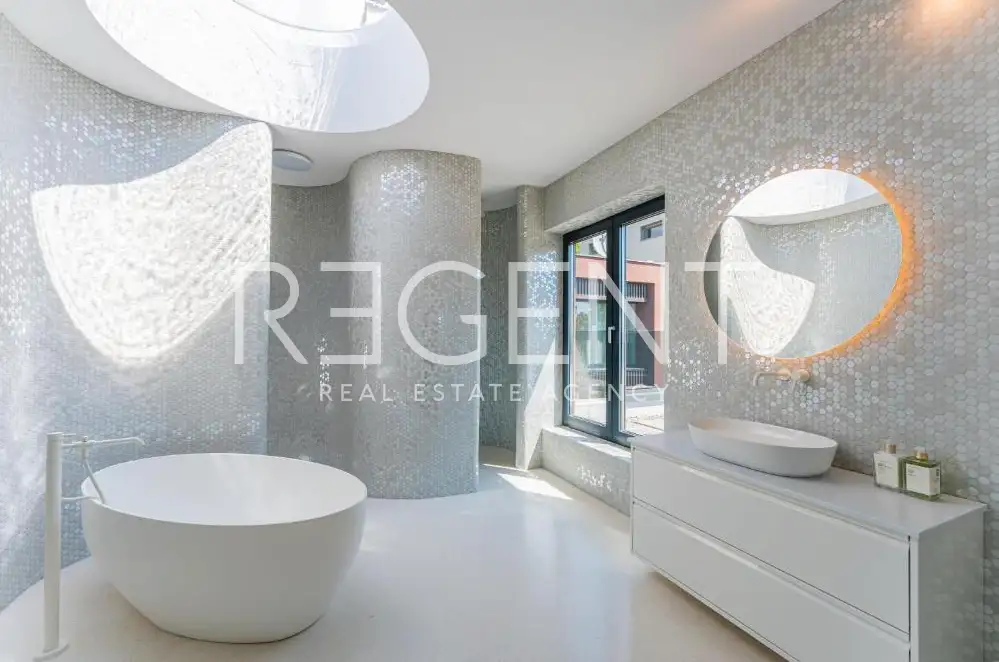 Zagabria, Šestine – Moderna villa familiare con piscina immersa nel verde, affitto