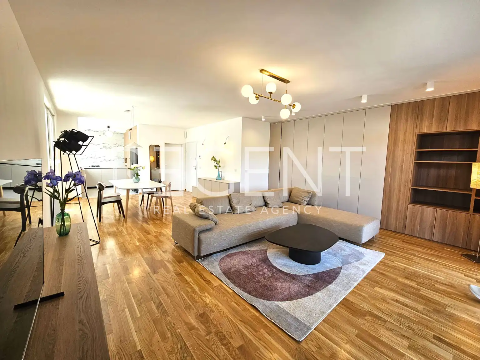 Zagreb, Pantovčak - Luxury four-room apartment with terrace 166 m2 + garage, first rental