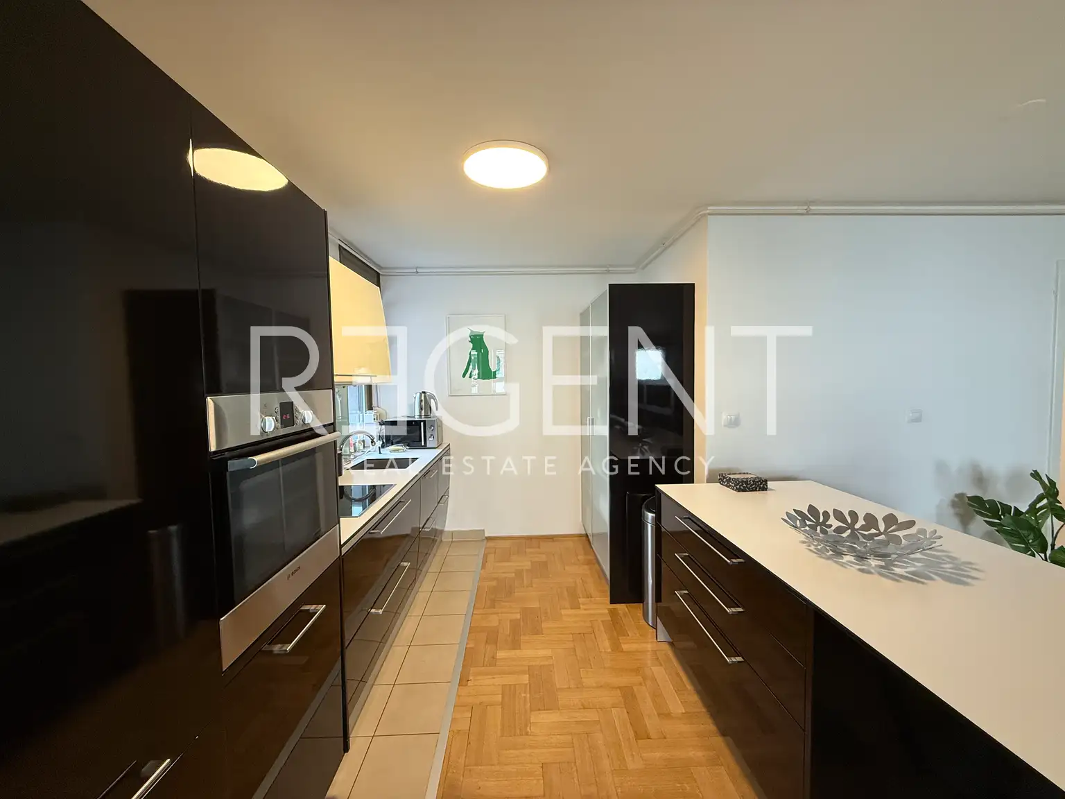 Zagabria, Donji Grad - Bilocale in affitto con parcheggio