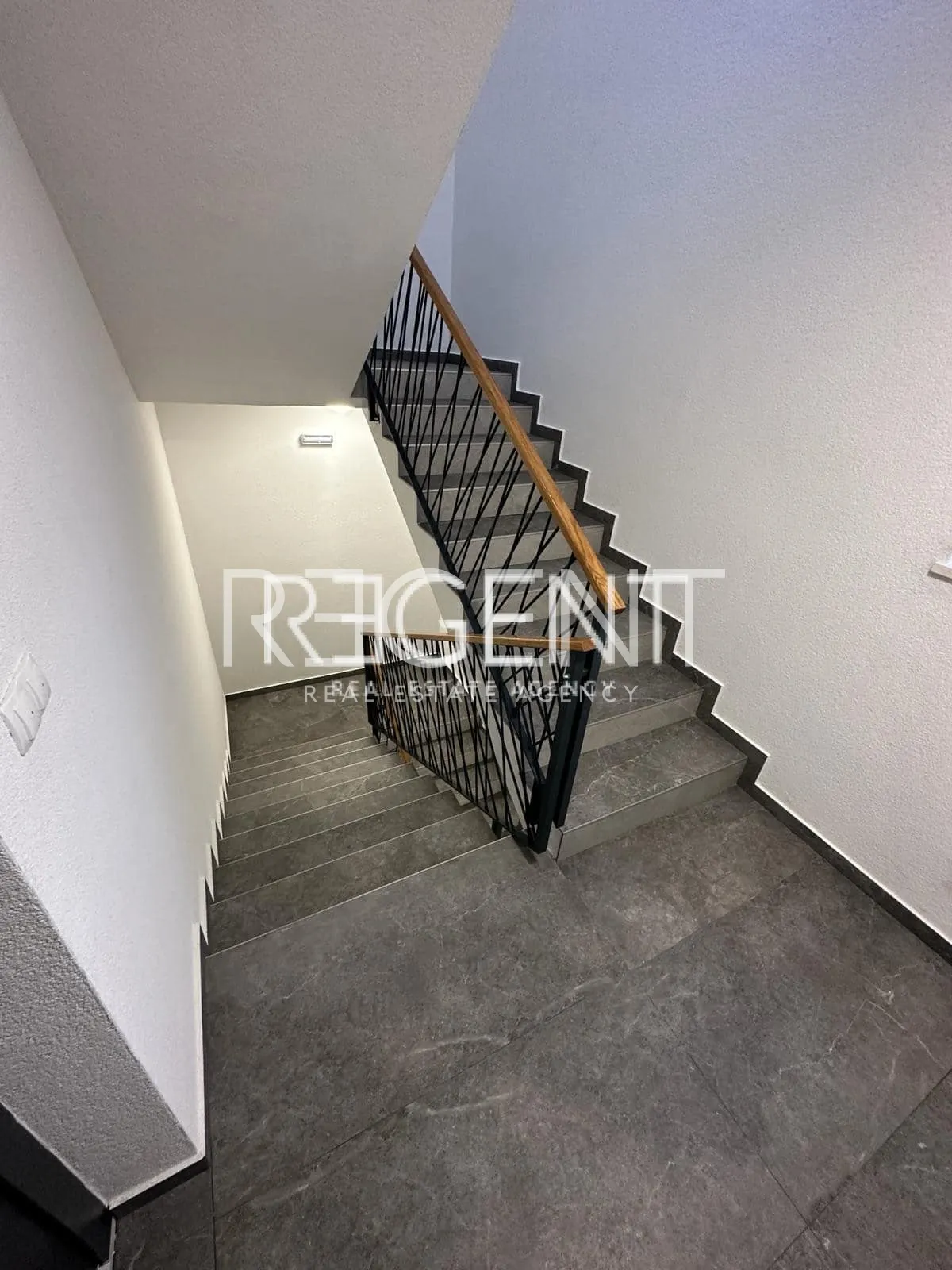Zadar, Vir - Luksuzni penthouse 50m od mora 136 m2