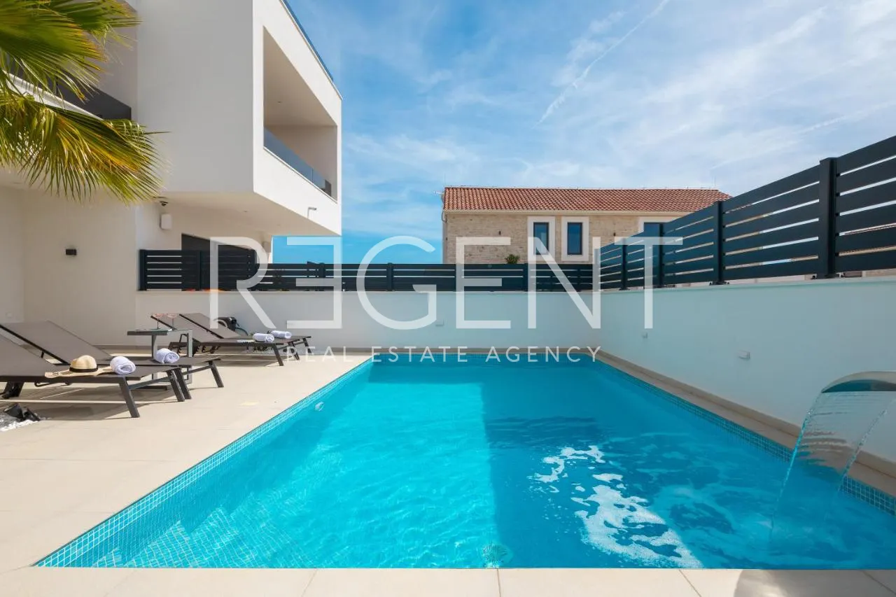Šibenik, Vodice - Luxusná vila na Jadranskom pobreží
