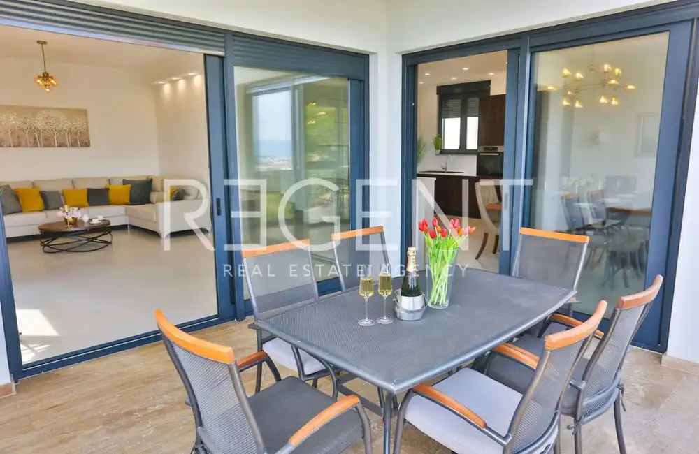Split, Kučine - Luksuzna vila 700 m2
