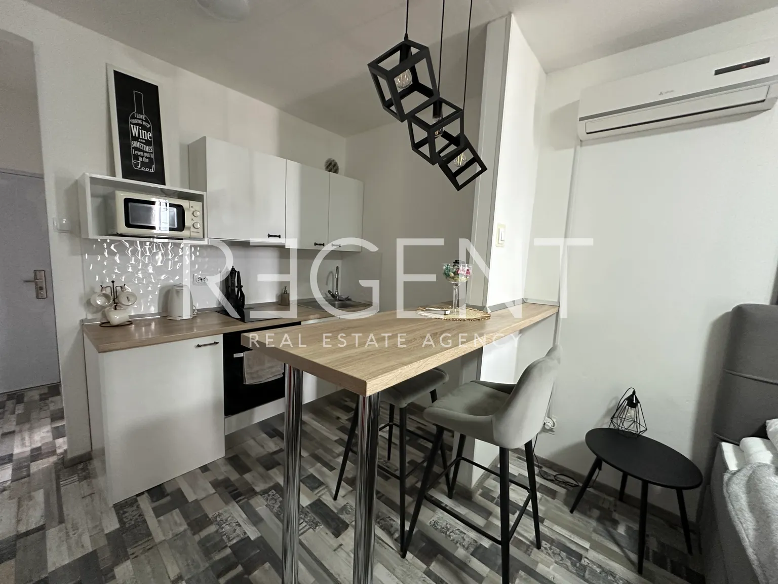 Zadar, Višnjik - Garsonjera 25 m2 na atraktivnoj lokaciji