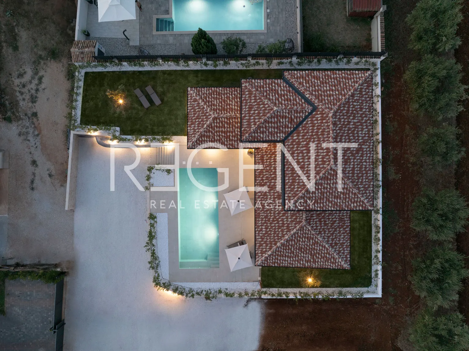 Istra, Poreč - Elegantna kamena kuća s bazenom