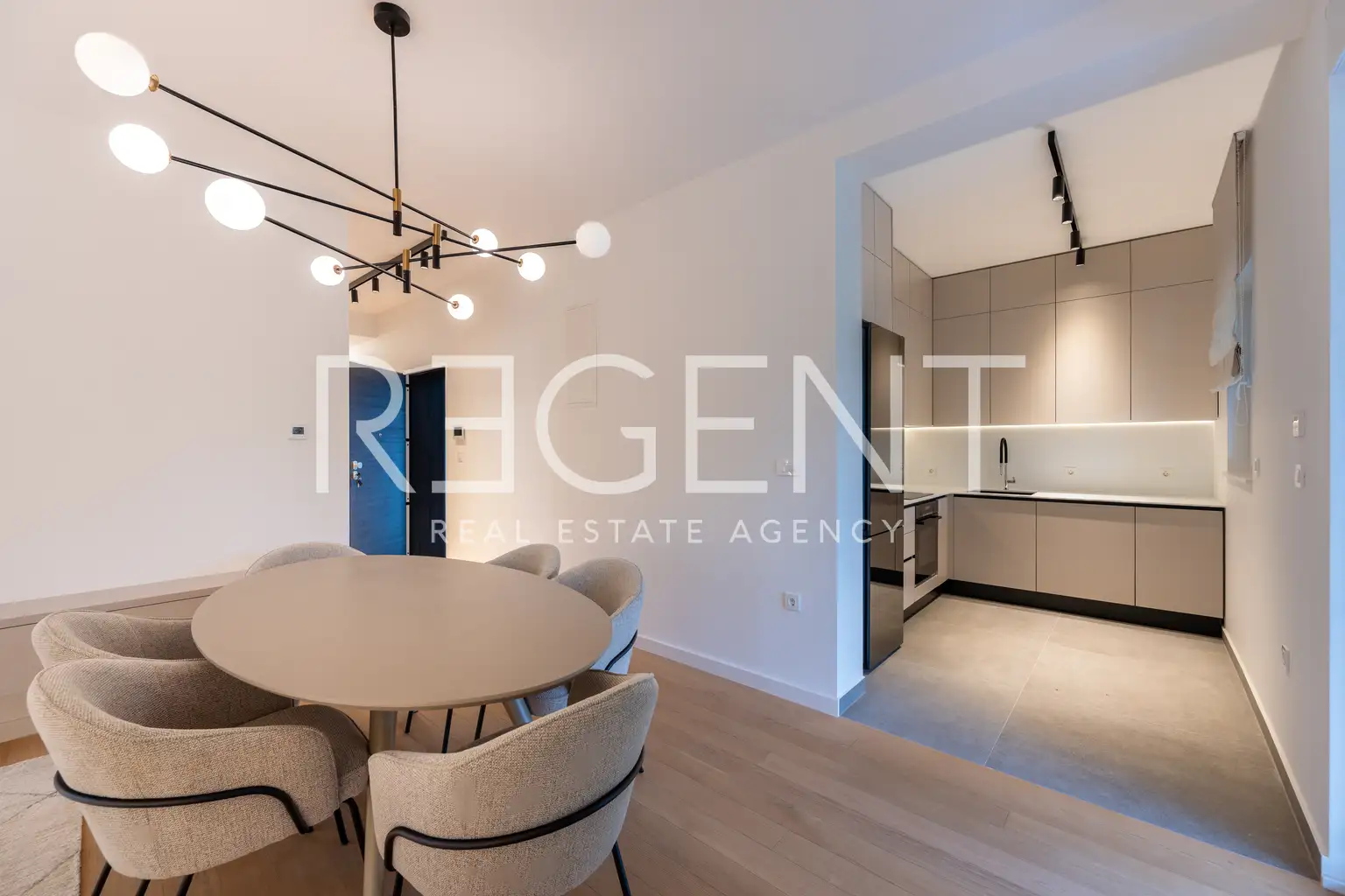 Stan 133 m², Gornji Bukovac — vrt, 3 spavaće, 2 GPM