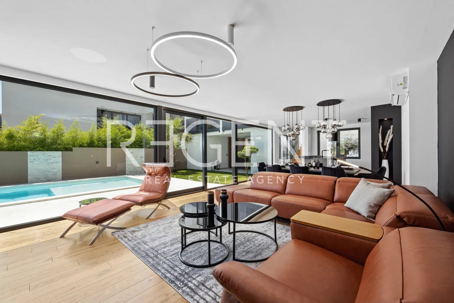 Istrie, Medulin - Nádherná moderní vila 220 m2