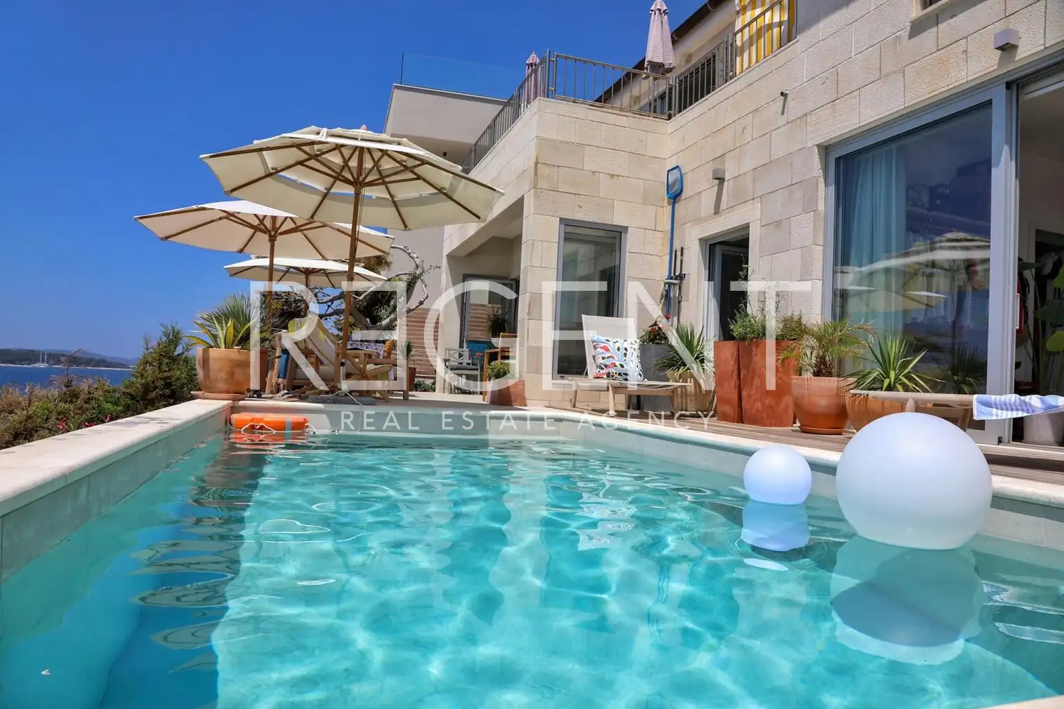 Hvar, otok Hvar – moderna vila prvi red do mora