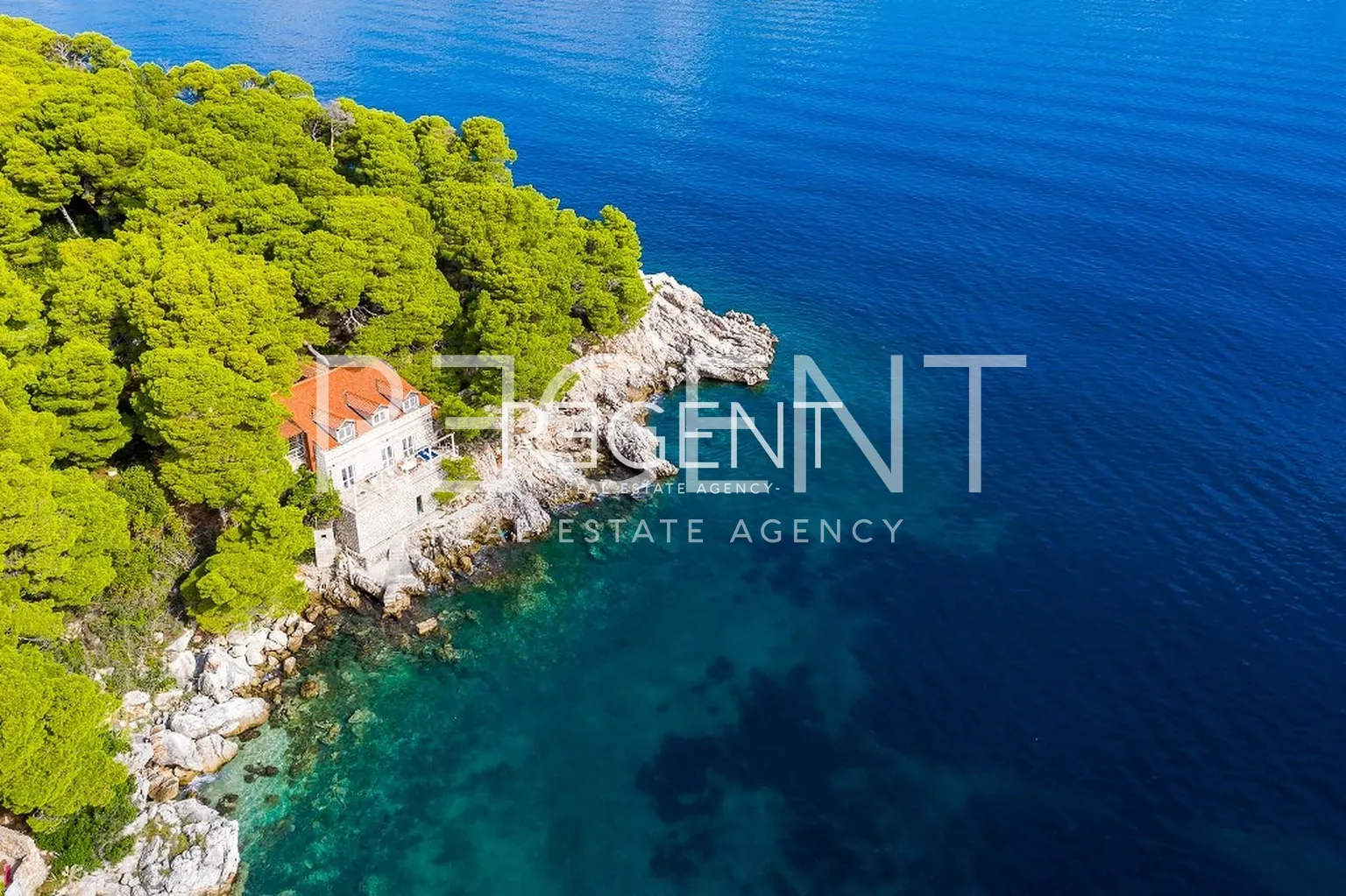 Dubrovník – Jedinečný kamenný dom v prvom rade pri mori