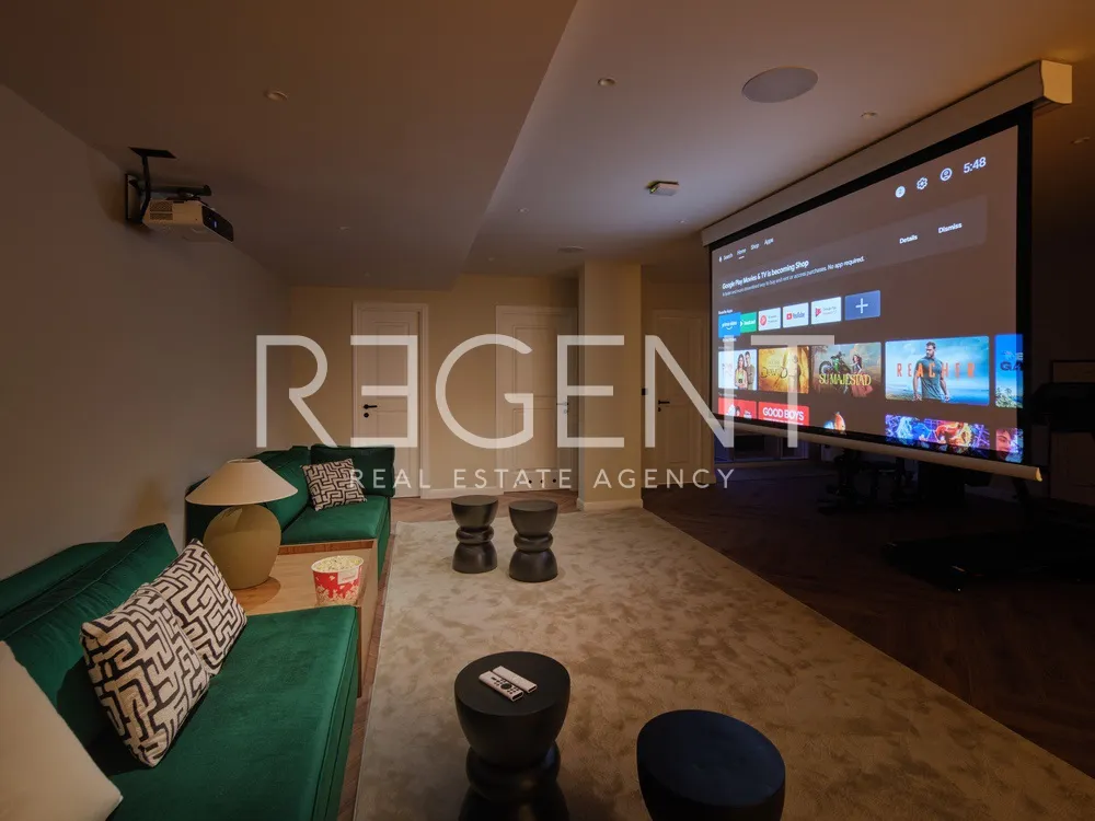 Trogir - Moderní vila s výhledem na moře 341 m2
