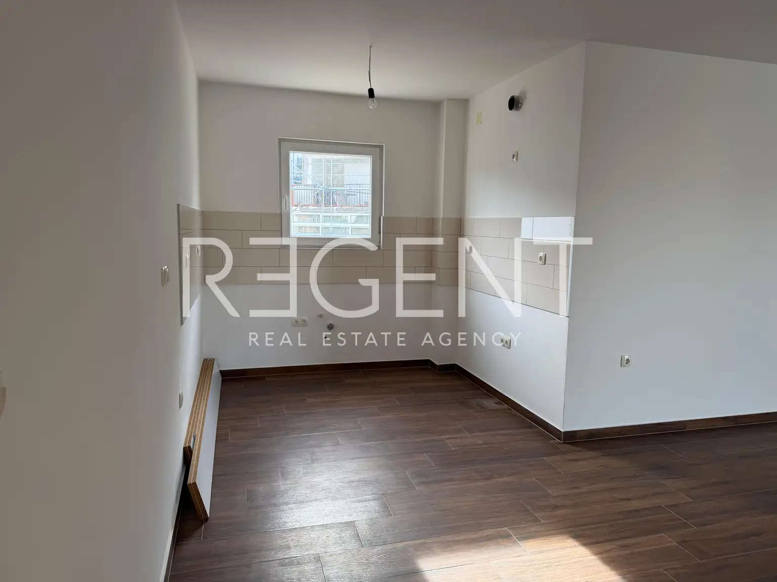 Čiovo, Okrug Gornji - Appartement une chambre, premier rang face à la mer